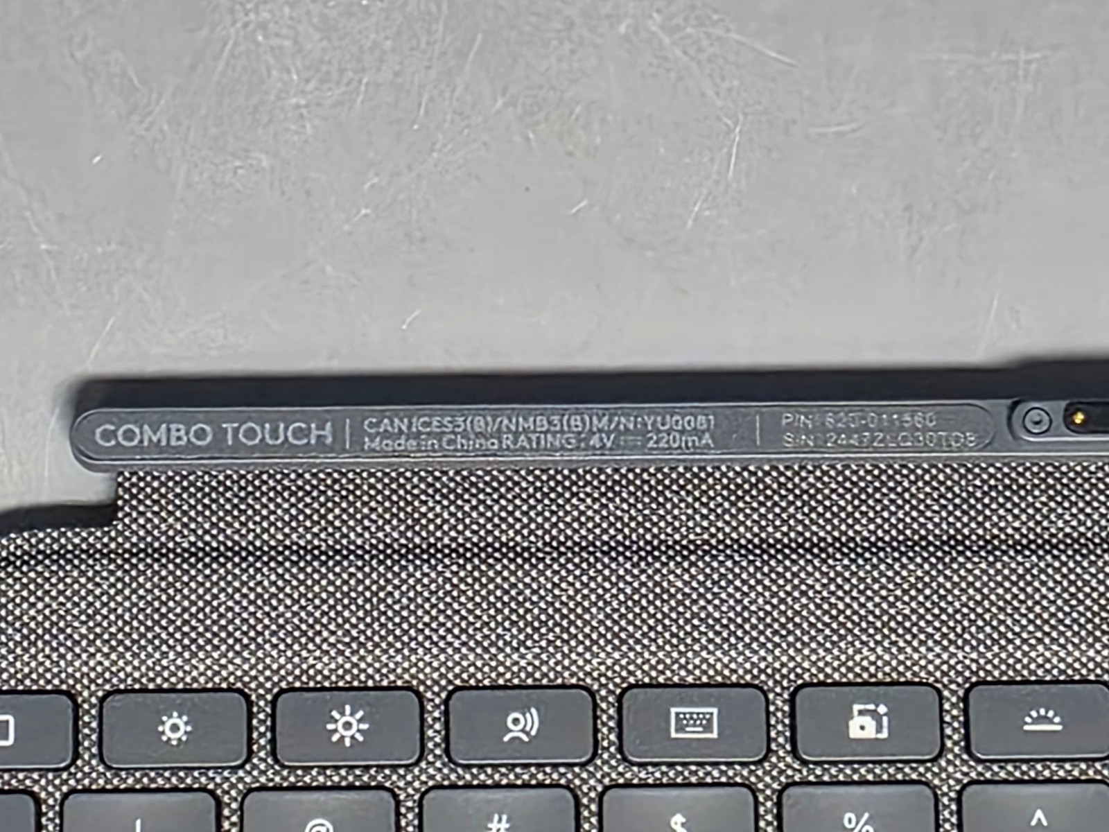 Logitech Combo Touch for iPad 10th Generation A16 Keyboard Folio w/ Touchpad New