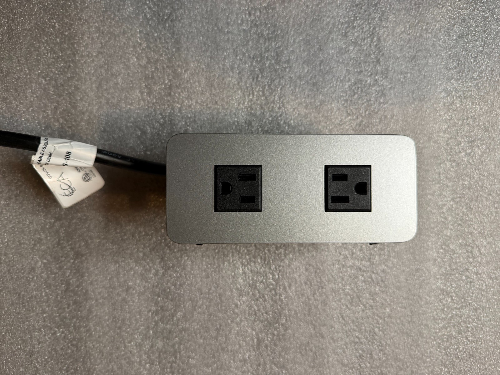 Dekko Cove silver 2 surface power + 1 under surface power module