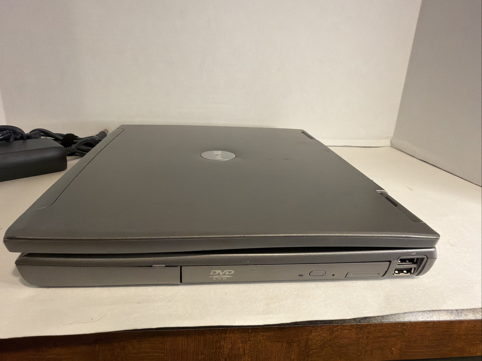 Dell Latitude D610 14” Laptop Intel Pentium M Processor Charger Working Computer