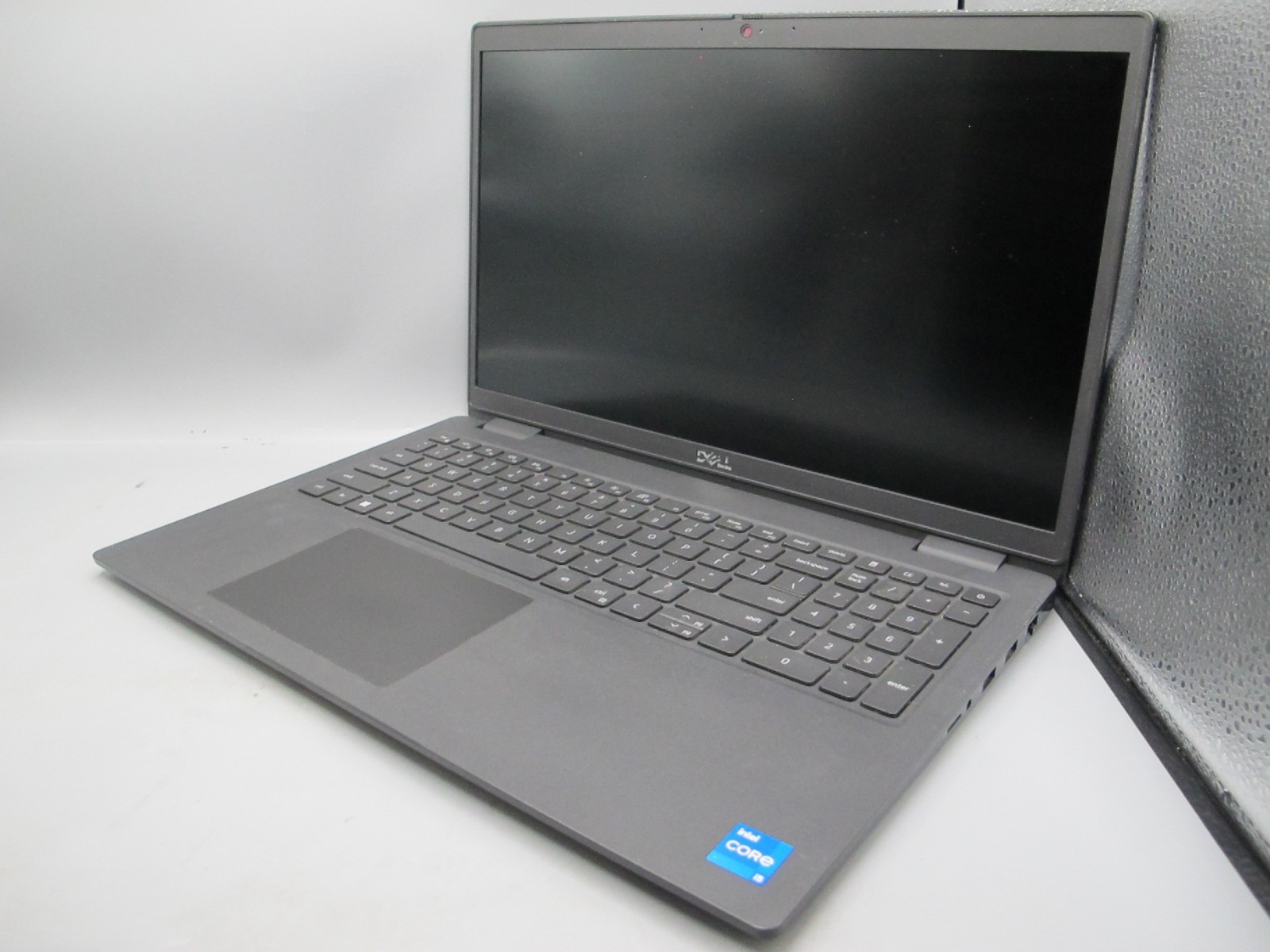 Dell Latitude 3520 15″ 256GB SSD Core i5-1135G7 2.4GHz 16GB RAM Laptop (READ)
