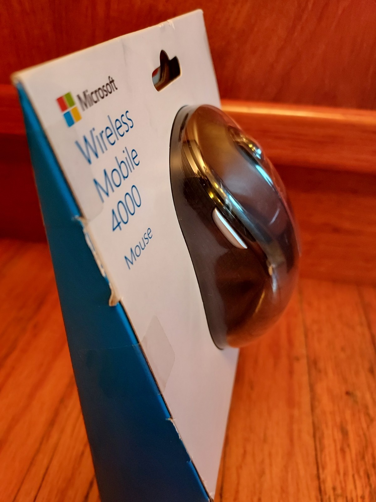 NEW Microsoft Windows Wireless Mobile 4000 BlueTrack Mouse Sealed