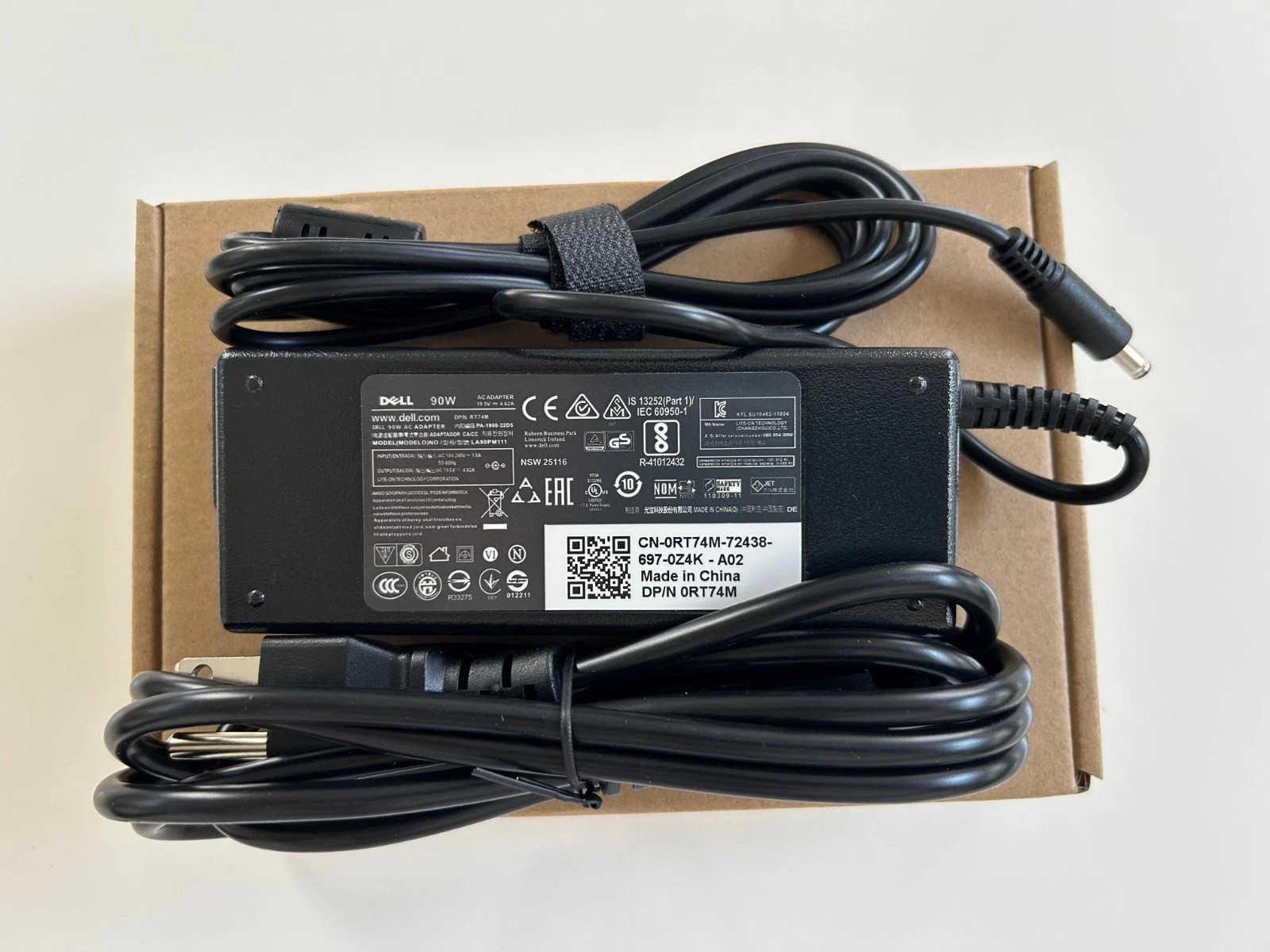 OEM Dell 90W VRJN1 DA90PM111 PA-1900 Power Adapter Charger 19.5V 4.62A 4.5×3.0mm