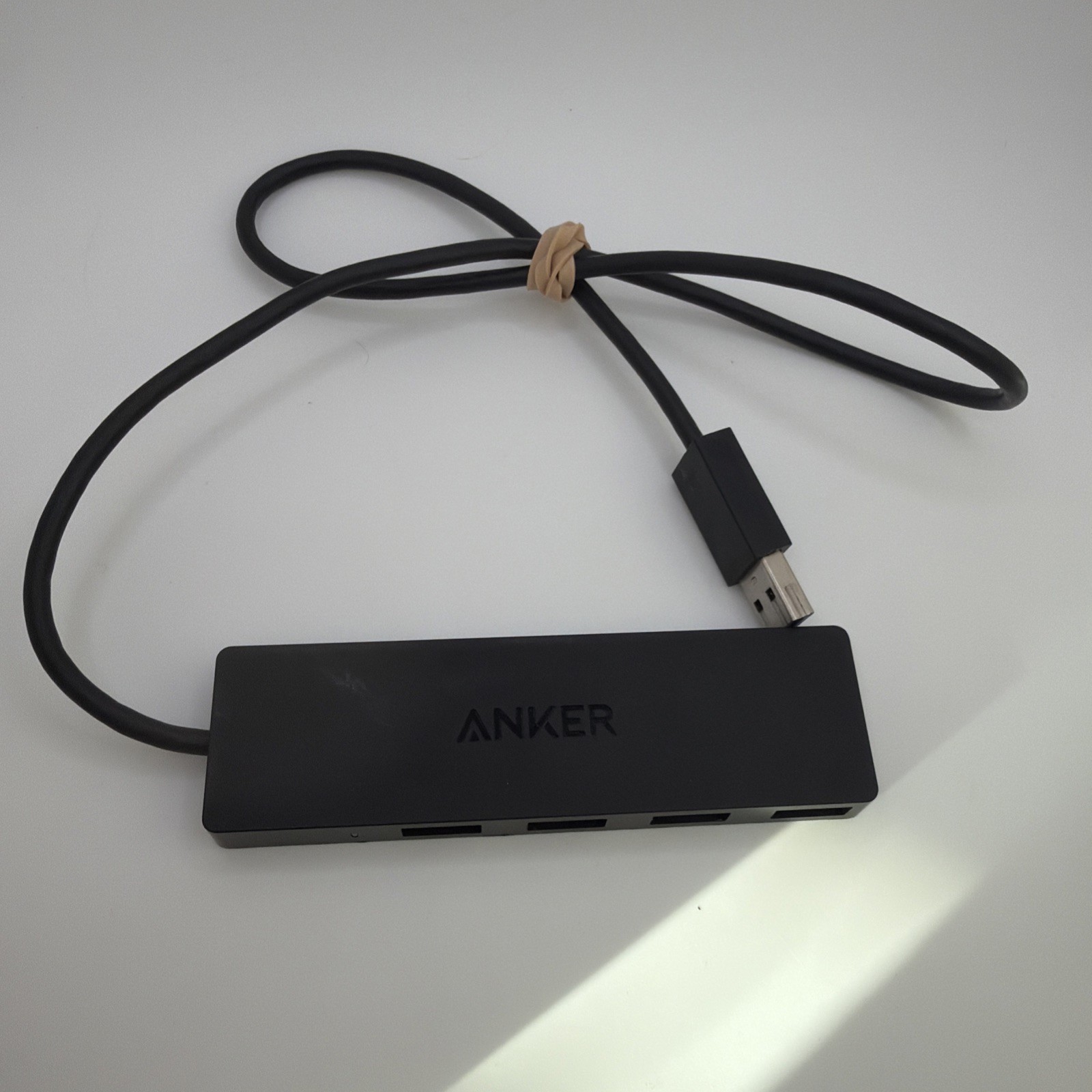 Anker A7516 0.7 ft 4-Port USB 3.0 Ultra Slim Data Hub – Black