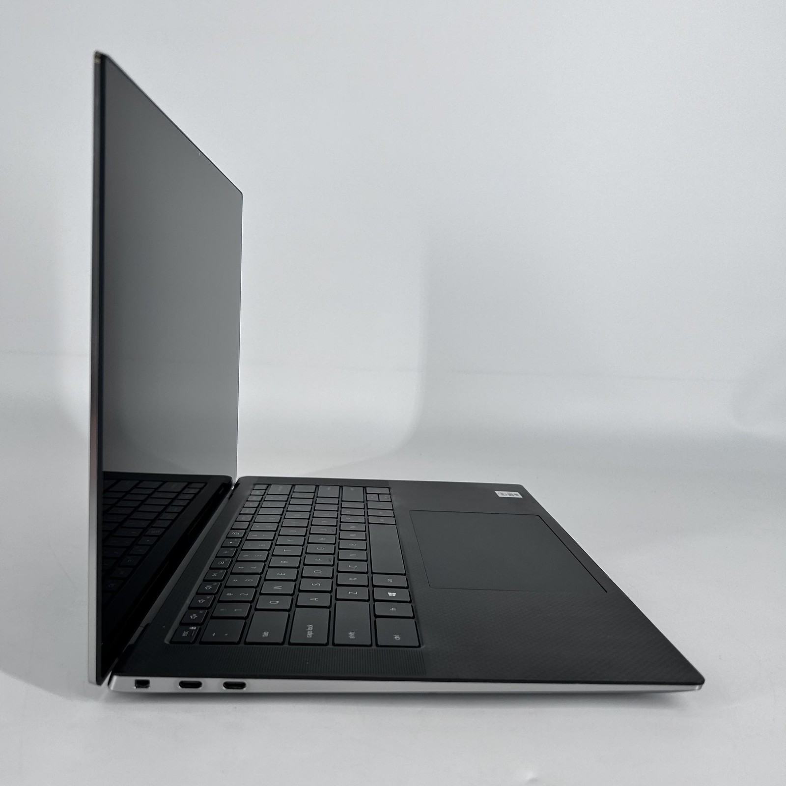 Dell Precision 5550 15 UHD+ TOUCH i9-10885H 32GB 2TB Quadro T2000 – LCD BLEED