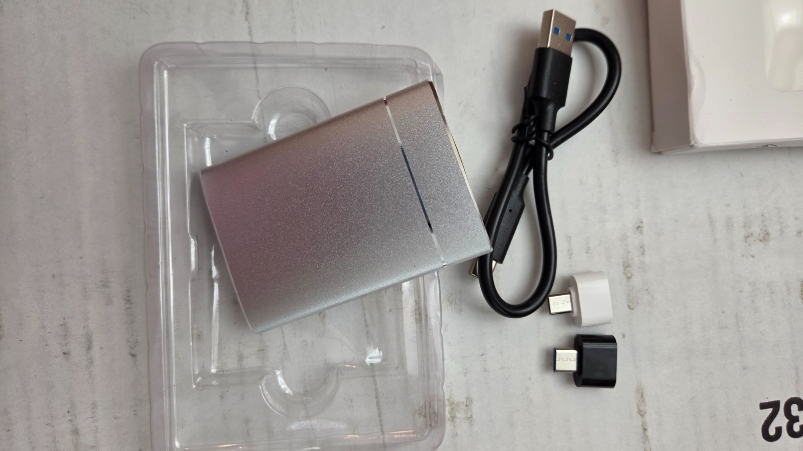 2 TB portable type c SSD white, new in box