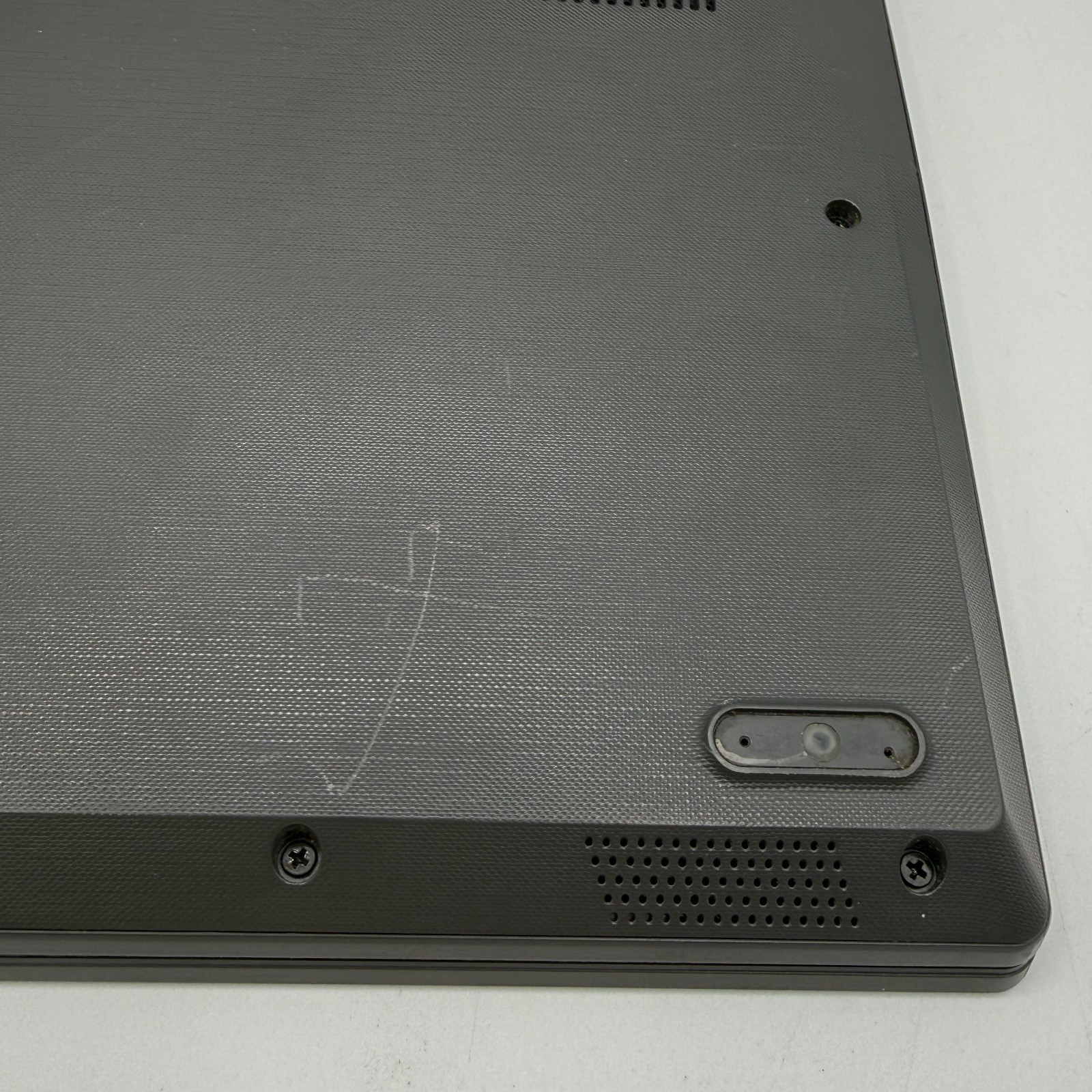 Lenovo V14-IIL 14″ i5-1035G1 12GB 256GB SSD Win11 Pro Black Laptop – Fair