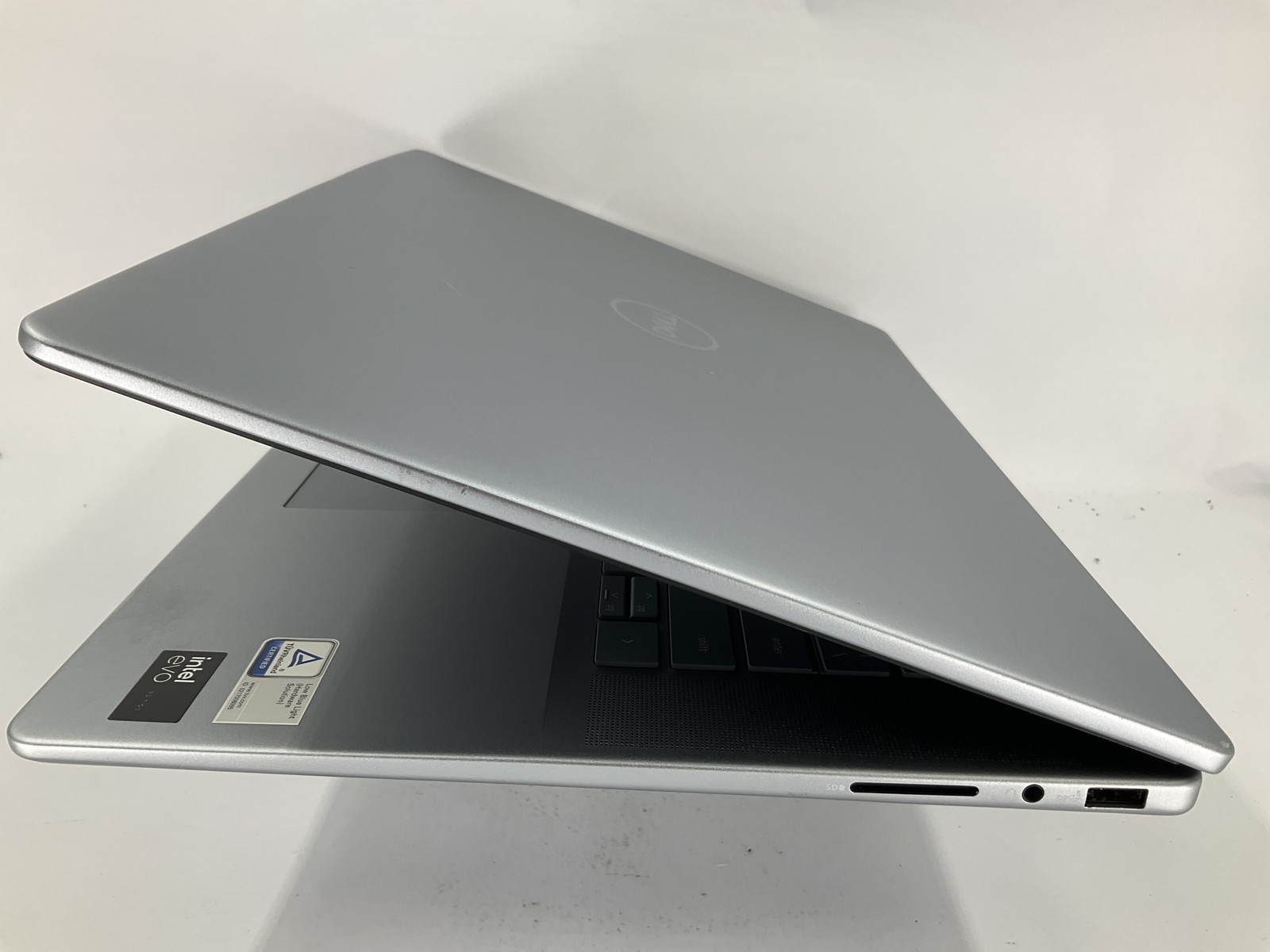 Dell Inspiron 16 Plus 7640 16″ Core Ultra 7 155H 1TB 16GB Win 11 Pro