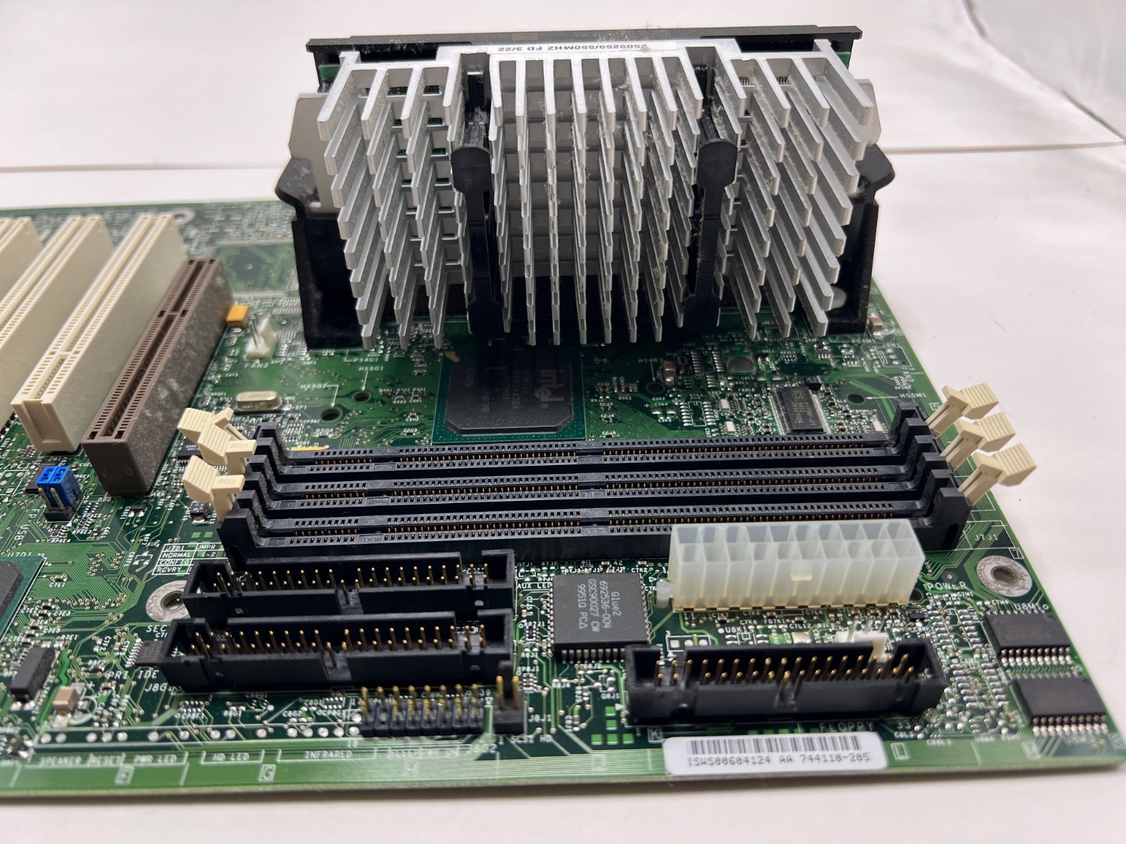 INTEL Pentium III MOTHERBOARD E139761