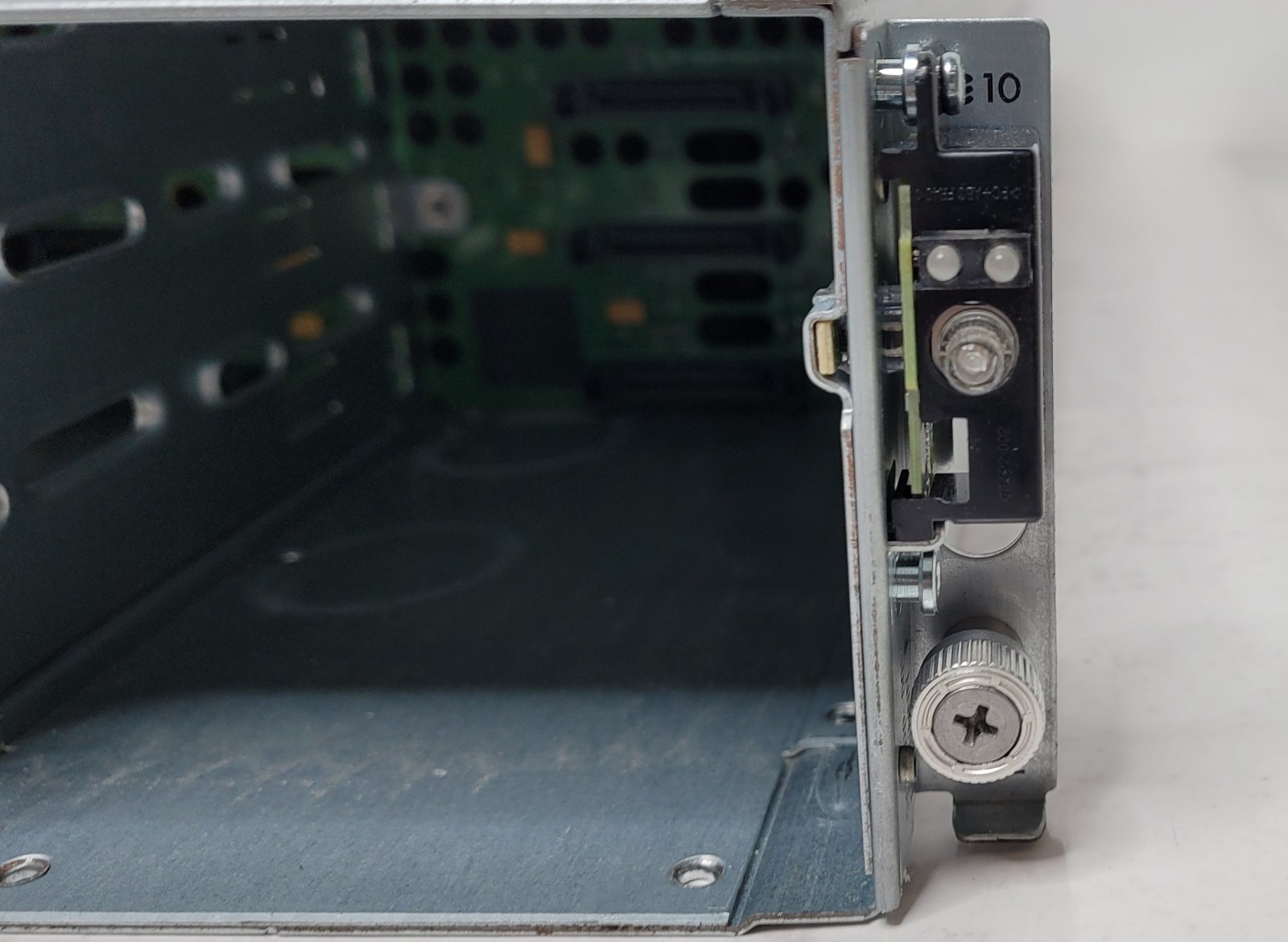 HPE StorageWorks M6412 – 3.5in 12 Drive Bay Storage Array No HDDs – AG638B (a)