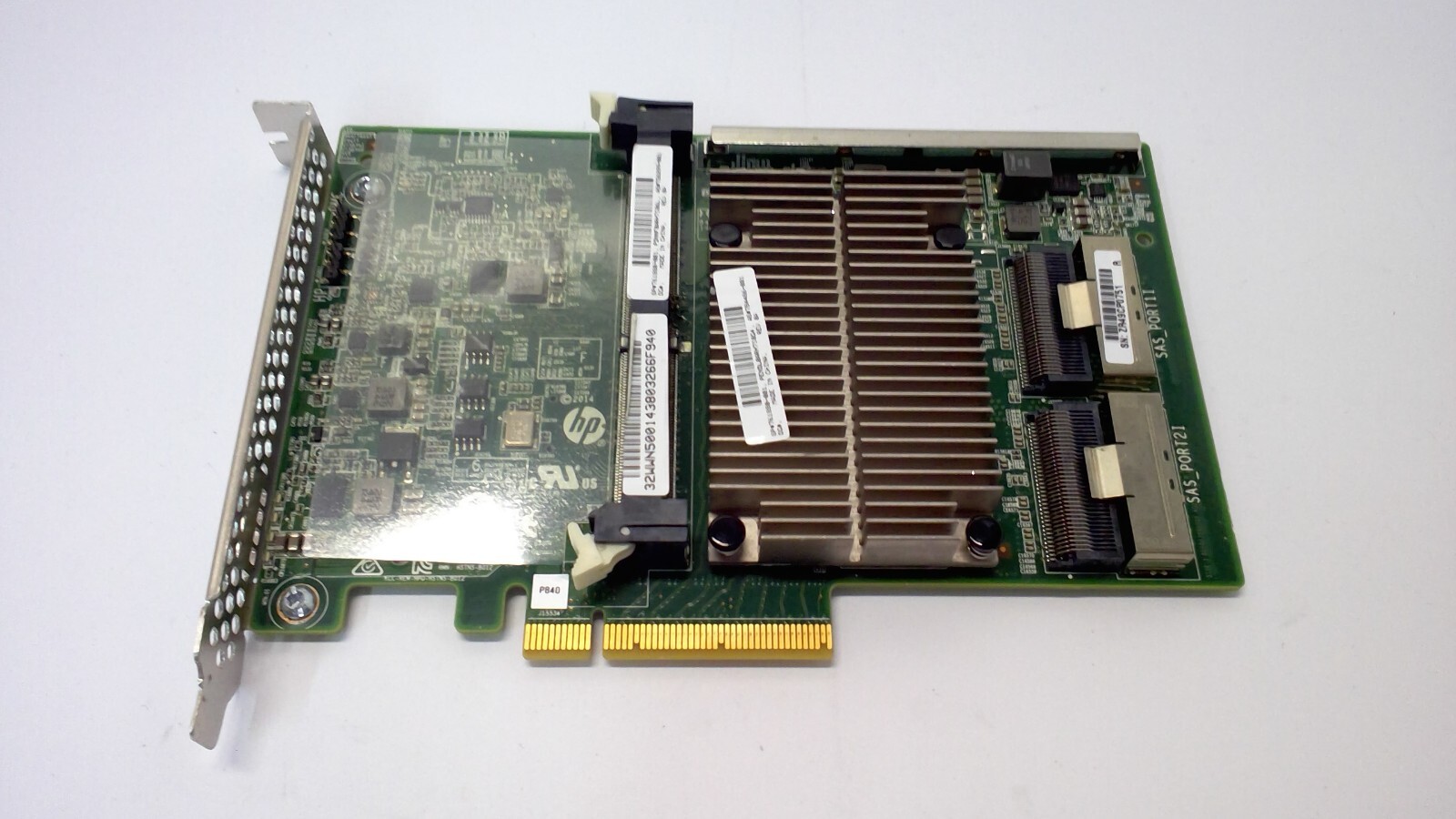HP 761880-001 Smart Array P840 12Gb 2-Port SAS Cont 726899-001 784486-001 4GB