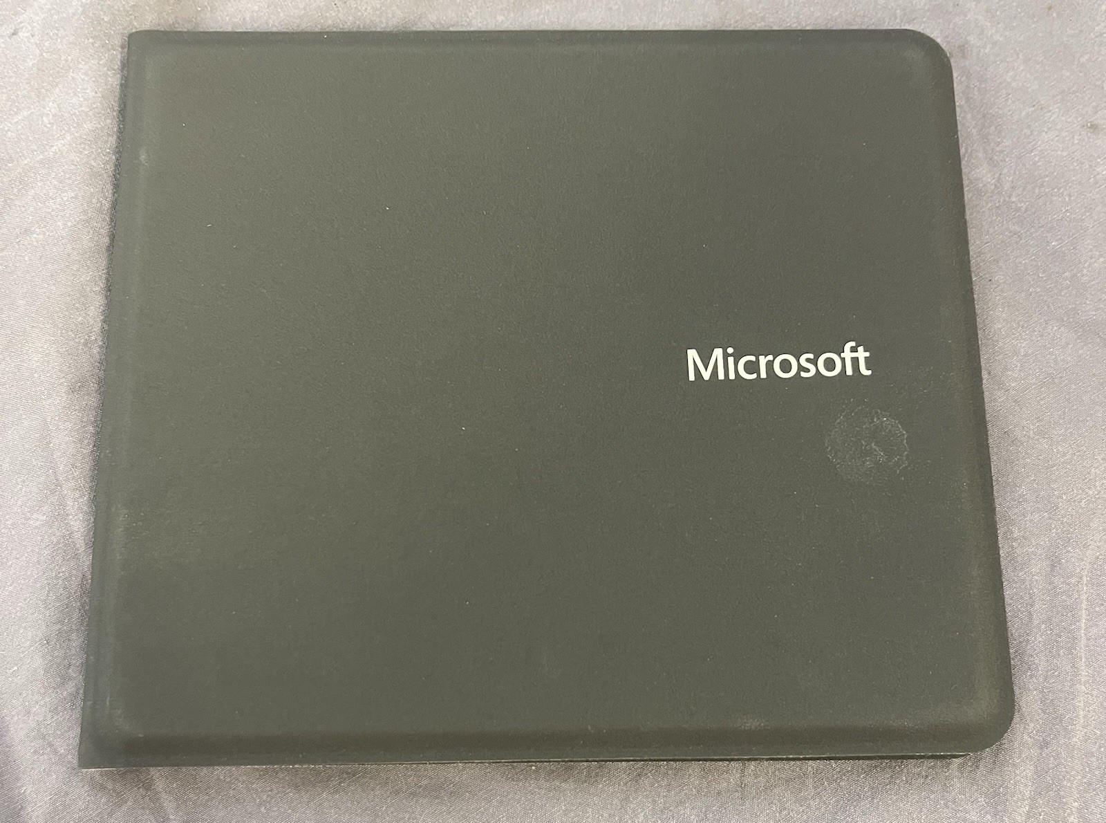 Microsoft Universal Bluetooth Foldable Keyboard 1695 for Apple, Windows, Android
