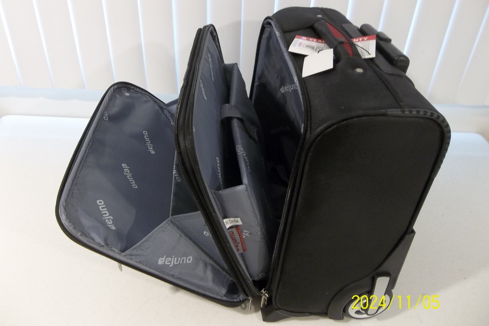 Briefcase Computer Case Dejuno Model PRC22-BK Rolling 17″ Laptop One Size Black