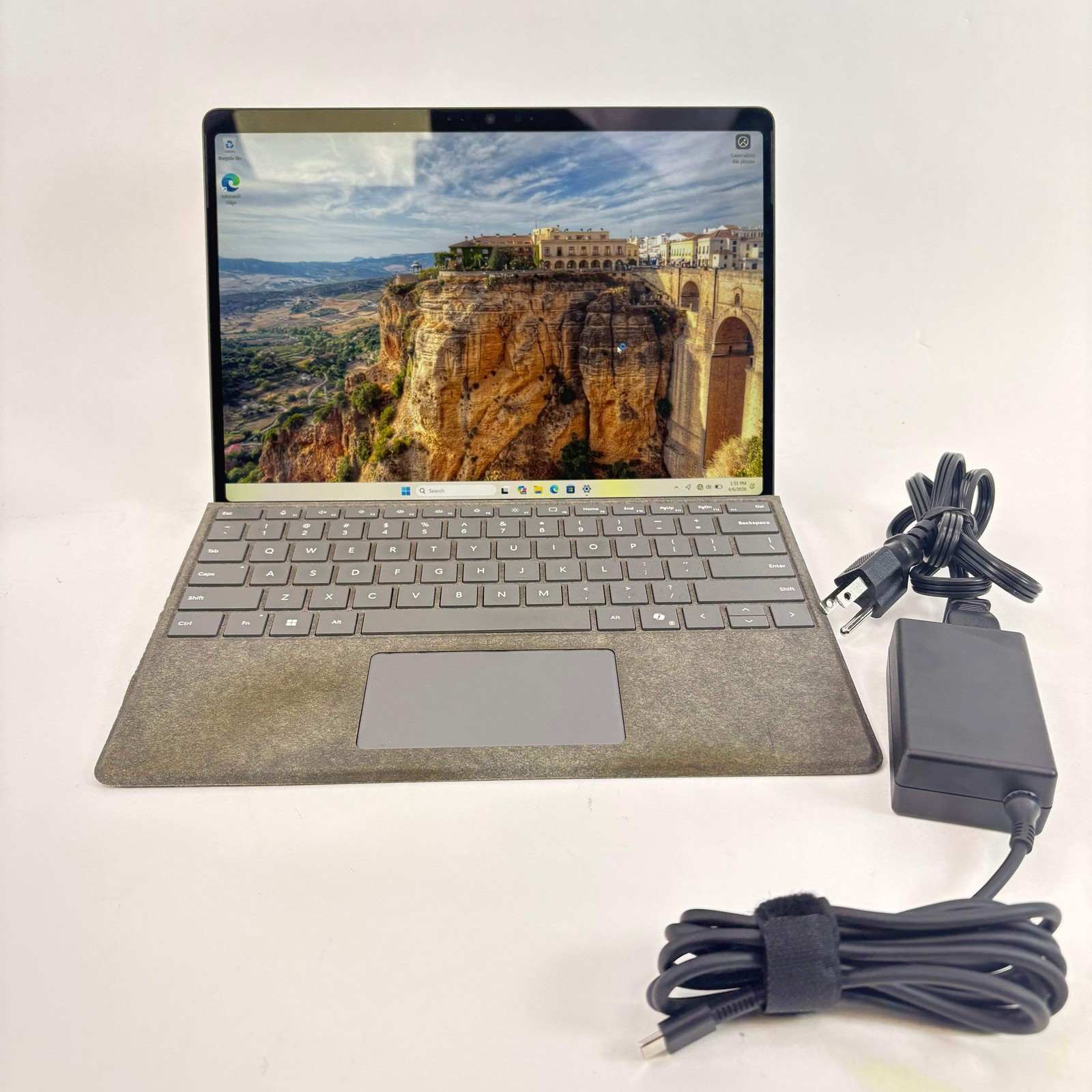 Microsoft Surface Pro 10 for Business 2079 13″ Core Ultra 5 135U 8GB RAM 250GB