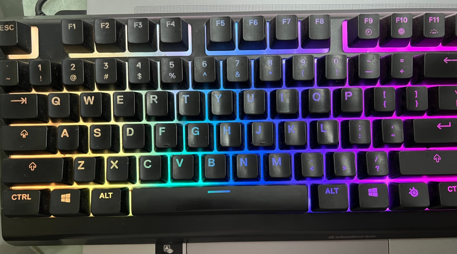 Illuminated SteelSeries Apex3 Wired Mechanical Keyboard Fullsize w Numpad-TESTED