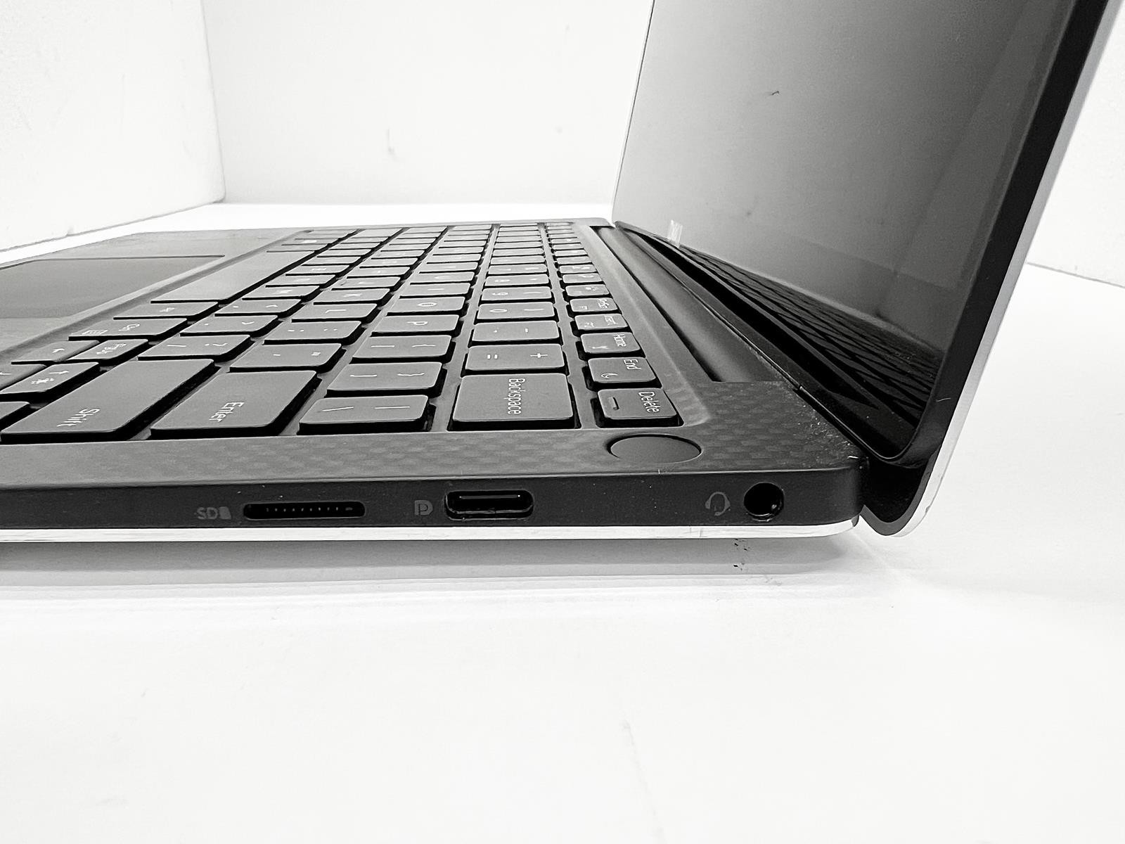 Dell XPS 13 7390, Intel Core i7-10710U CPU @ 1.10GHz, 16GB RAM, 512GB NVMe 4460