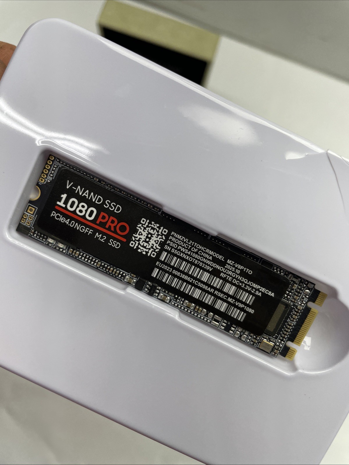 M2 2280 PCIe 4.0 solid-state drive high-speed storage device 1080P RO 2TB NGFF