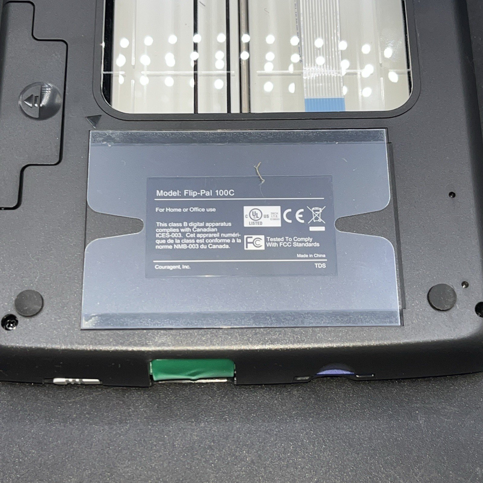 Flip-Pal Mobile scanner 100c Working