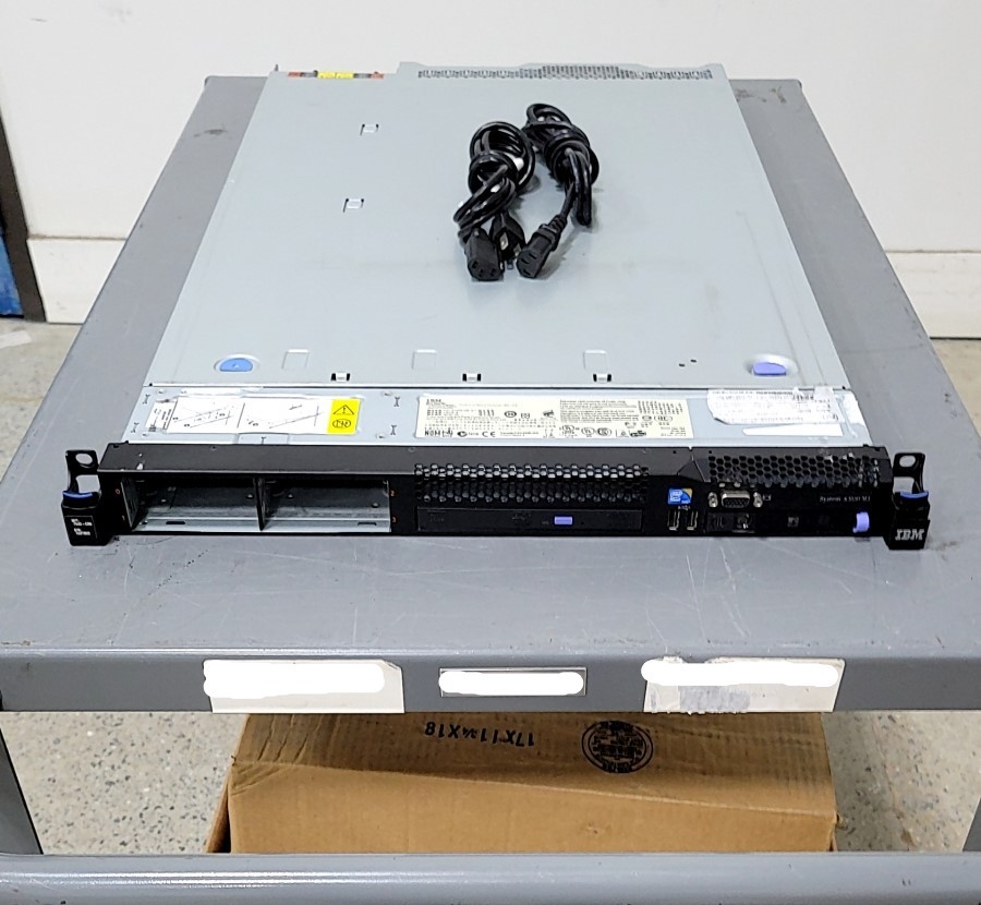 IBM SYSTEM X3550 M3 7944AC1 Server INTEL XEON E5620 16GB