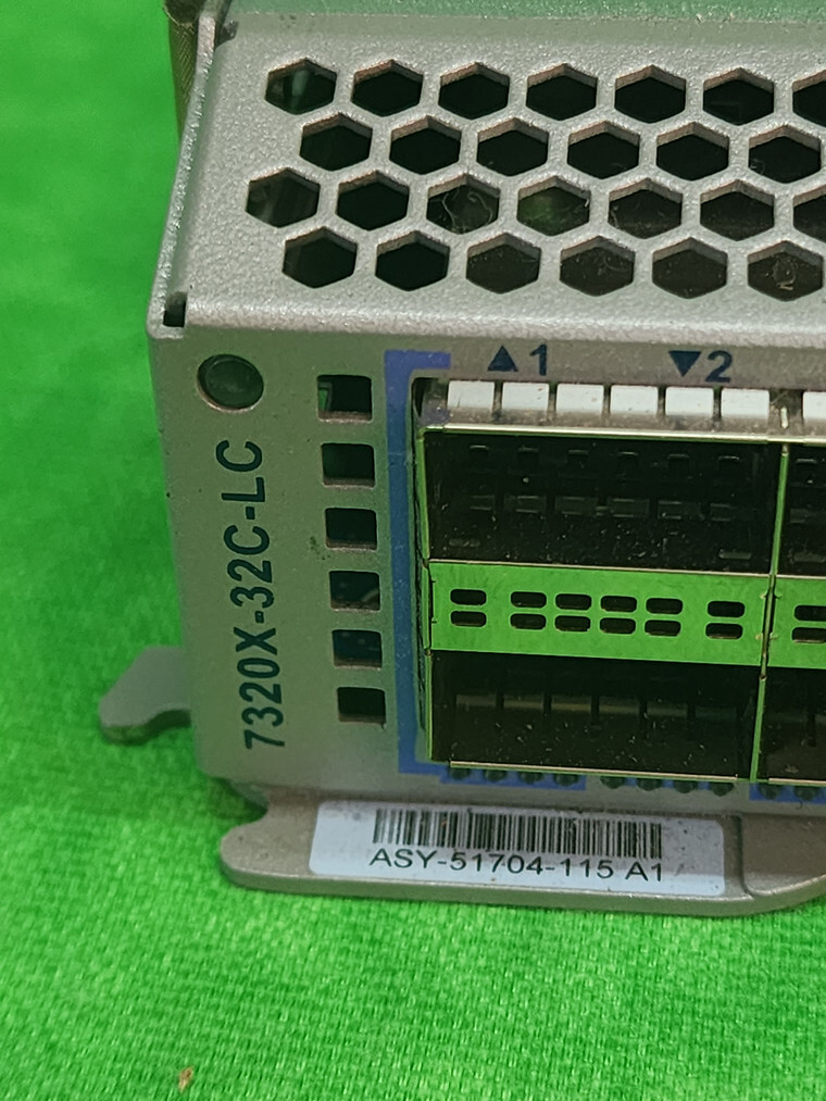 Arista DCS-7320X-32C-LC 7320X Series 10/25/40/50/100G Line Card