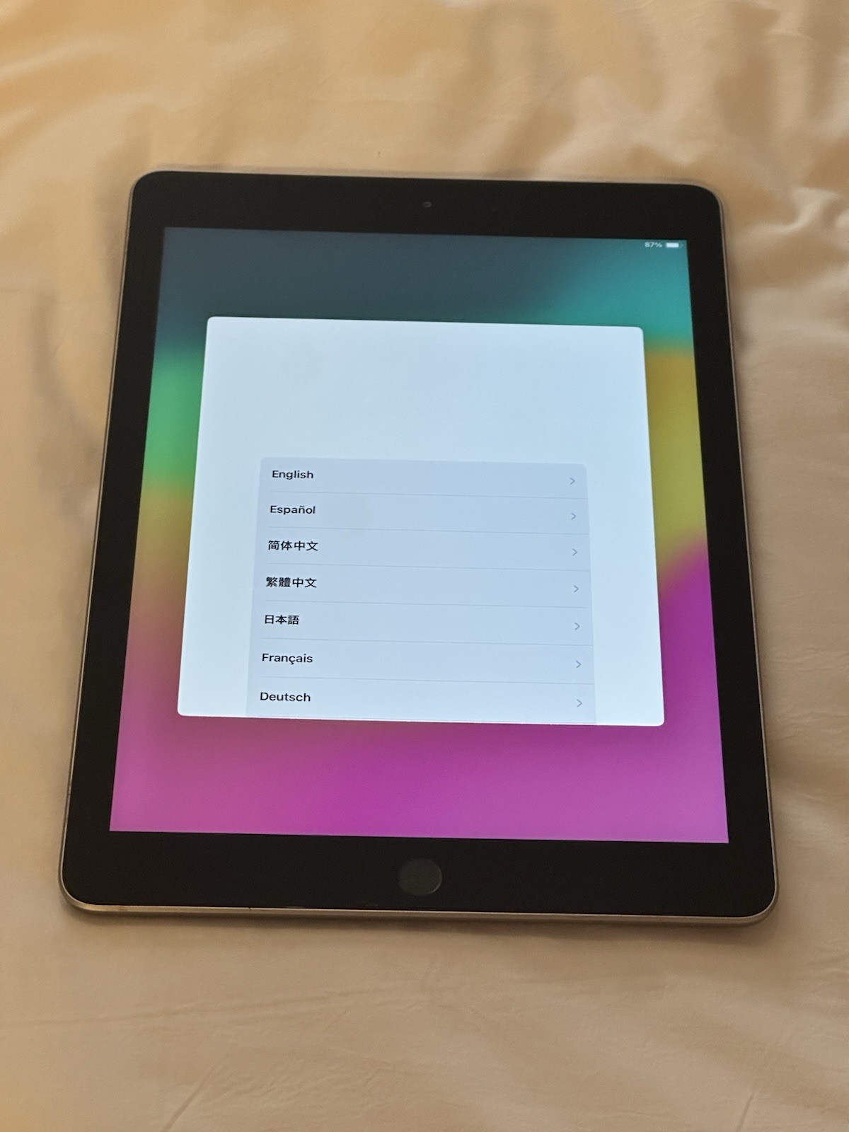 Apple iPad (6th Generation) A1893 128 GB, Wi-Fi, 9.7 in – Space Gray