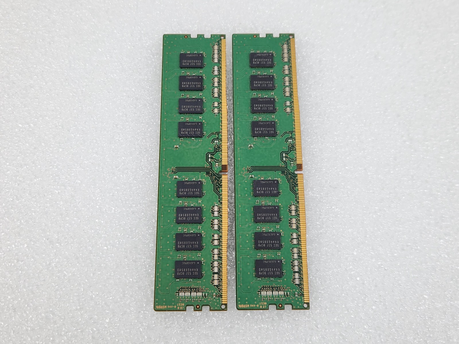 LOT OF 2 Samsung M378A1G43DB0-CPB 16GB (2x8GB) 2Rx8 PC4-2133P Desktop Memory