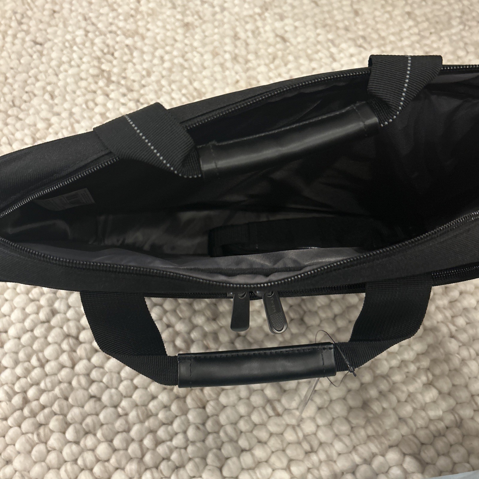 Targus Classic Laptop Bag 15-16 Inch, Black, Size 15.94 x 2.76 x 12.01