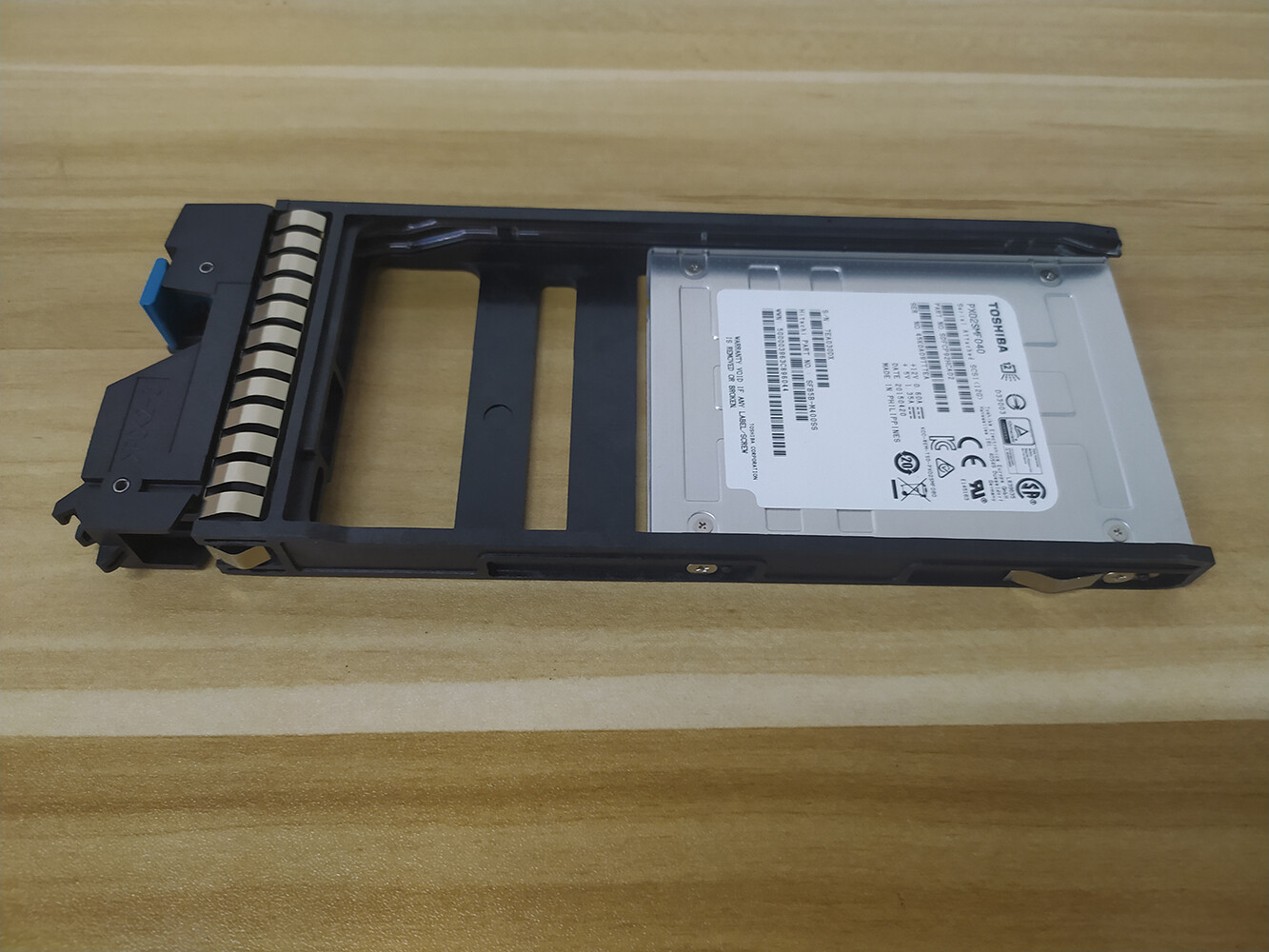 HDS VSP 5559016-A G200 G400 G600 400G 12GB 2.5″ SSD