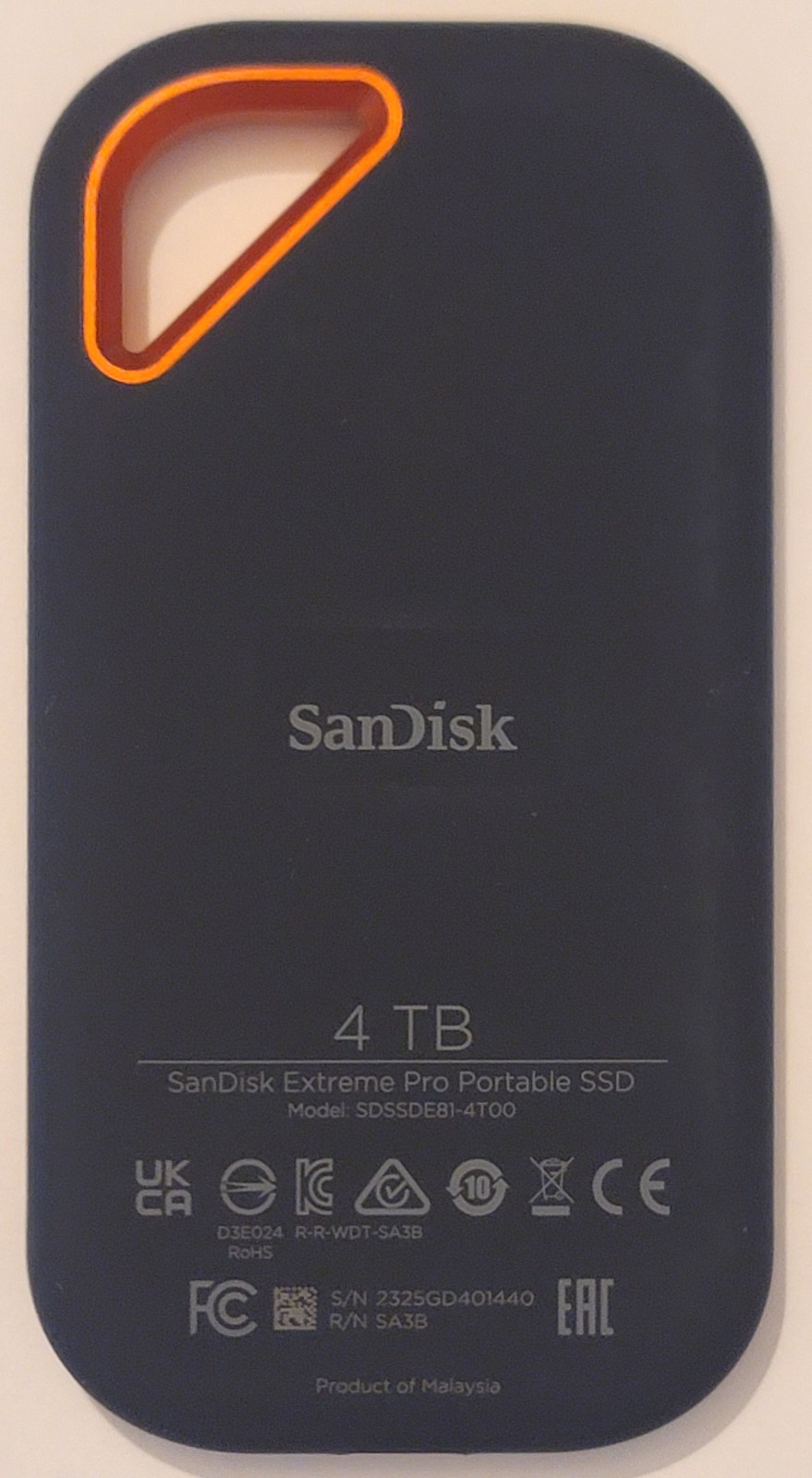 SanDisk Extreme PRO V2 4TB USB-C Portable External SSD (SDSSDE81-4T00-G25)USED