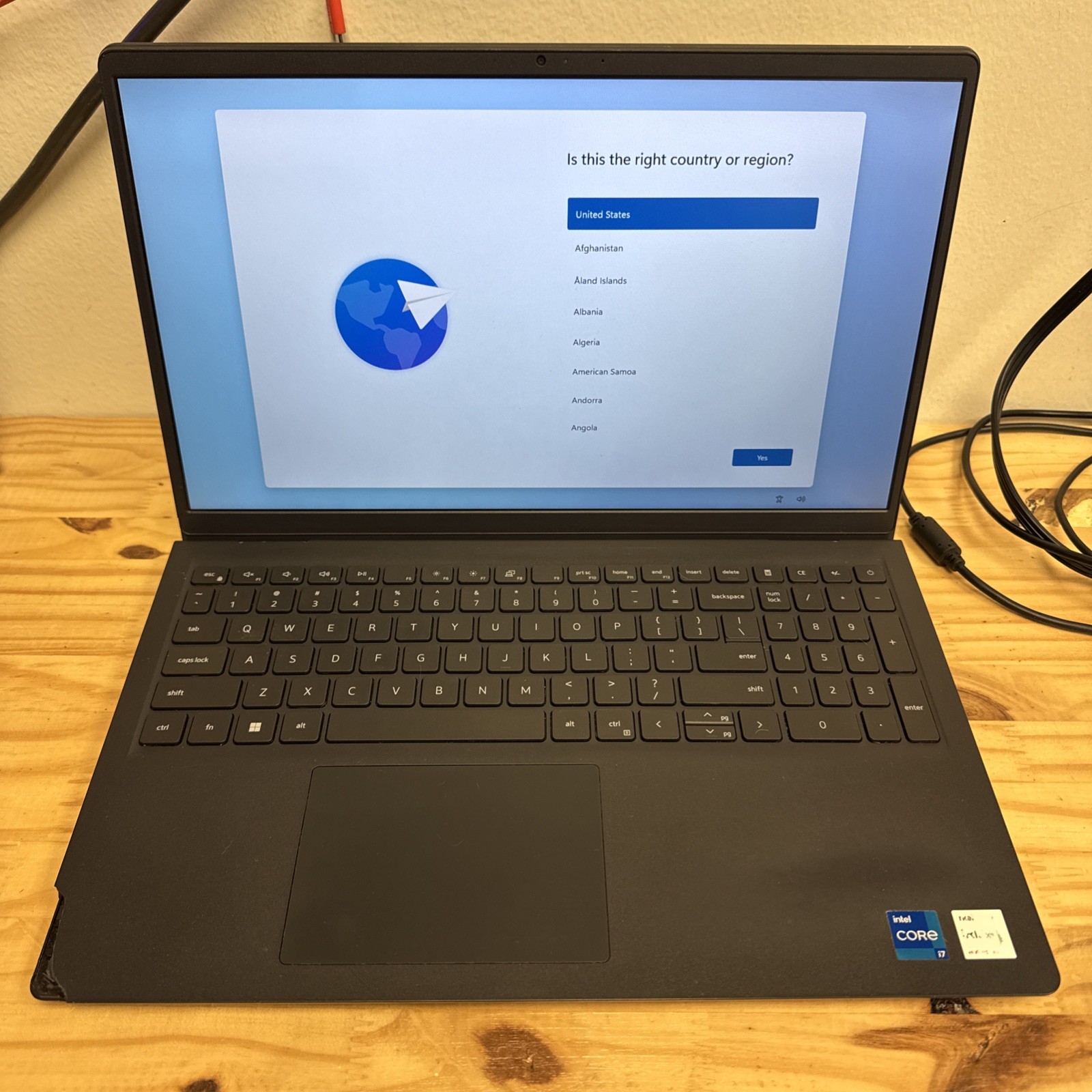 Dell Inspiron 15 3511 15.6” i7-1165G7 512GB NVMe 16GB RAM Win 11 Pro (-202)