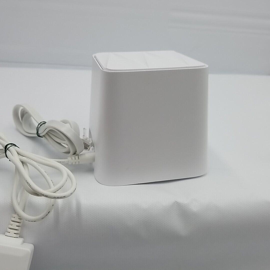 Meshforce Whole Home Mesh WiFi System Model M1 W/ Power Cord ==