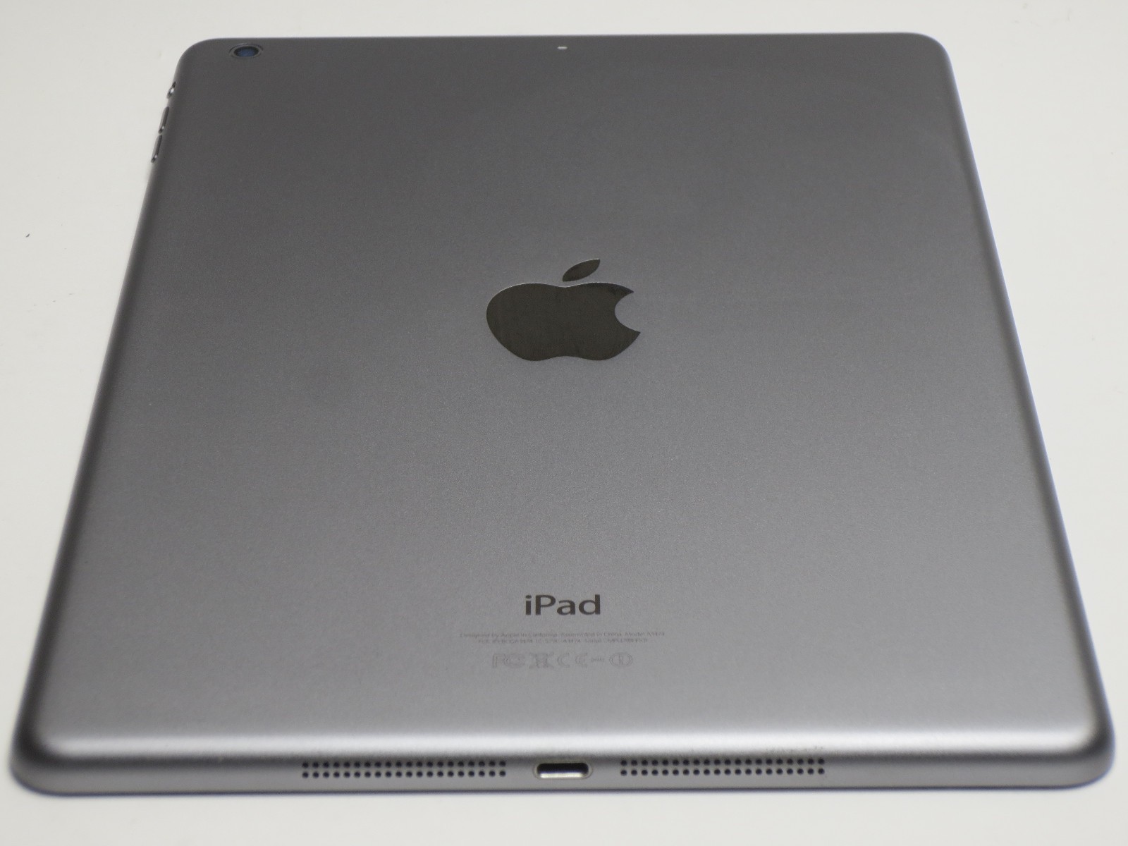 Apple iPad Air A1474 1st Gen 9.7-in. 128GB (Space Gray) Wi-Fi Only