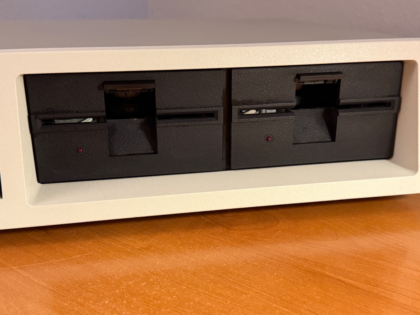 Vintage IBM 5150 Computer – 640KB – 20MB HDD – Excellent Working!