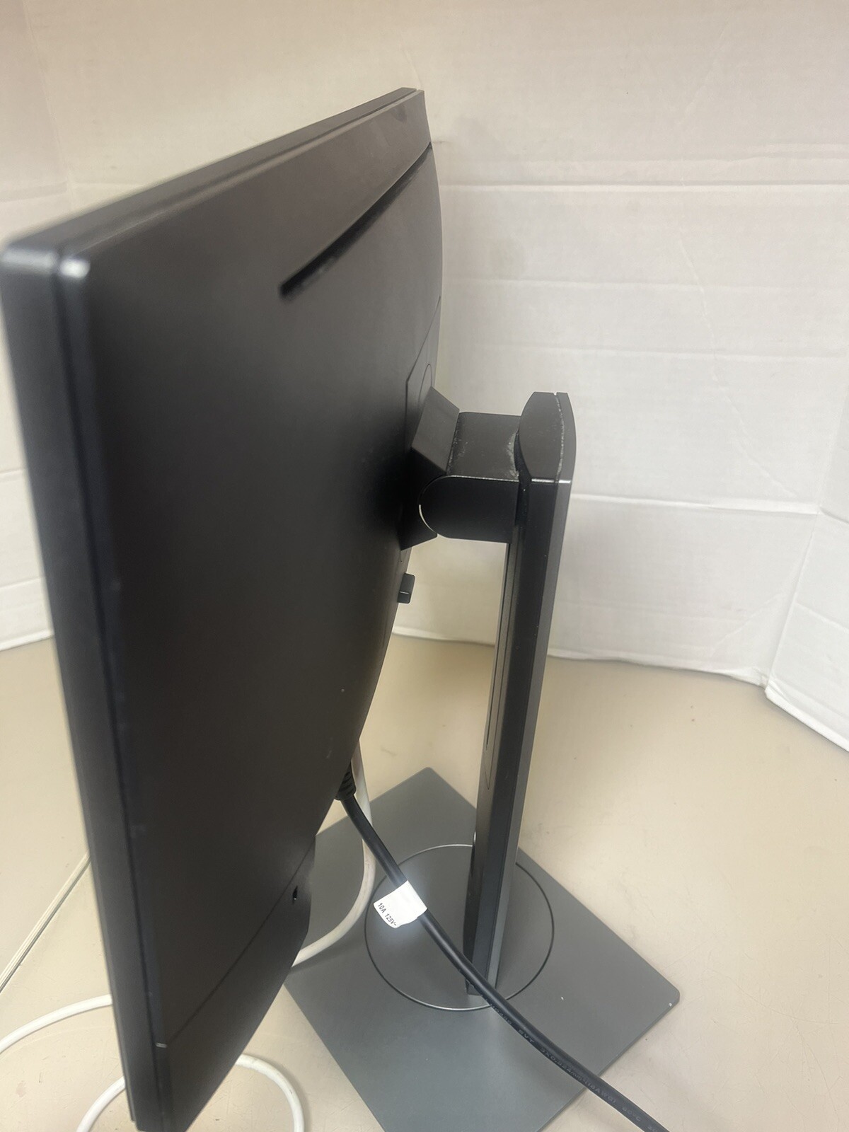 Dell P2018H 20″ 1600×900 TN LCD Monitor W/ Power Cord & HDMI Cable. Lot Of 2