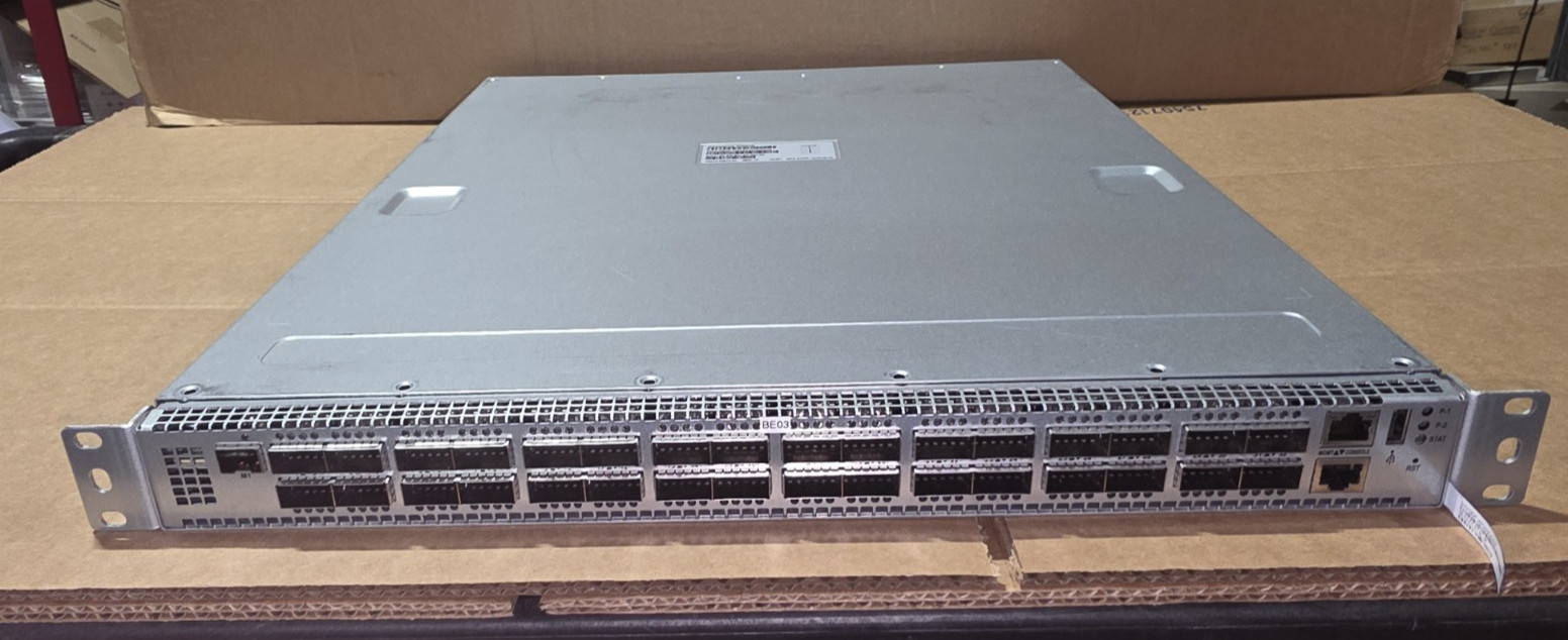 Celistica Seastone DX010 32Port 100G QSFP28 ONIE Switch 2X power supply