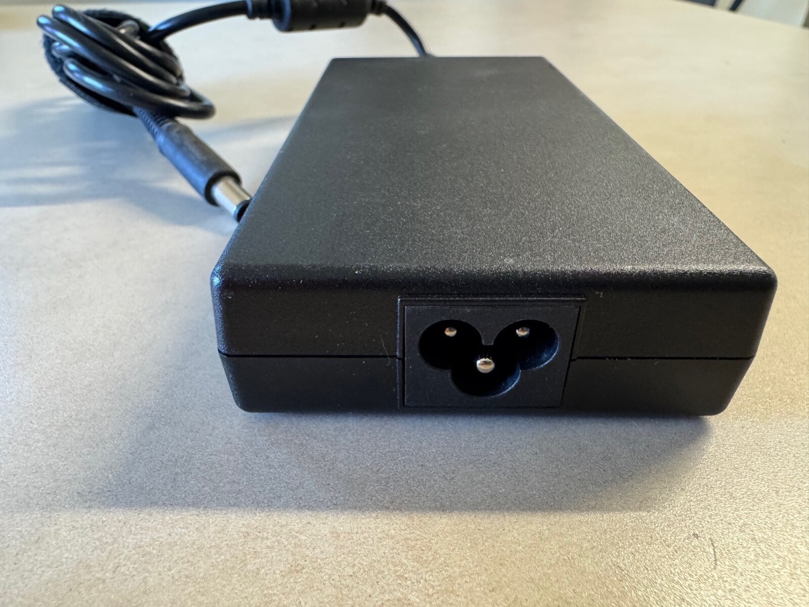Genuine HP 906329-001 120W 19.5V 6.15A Laptop Adapters w/Power Cord