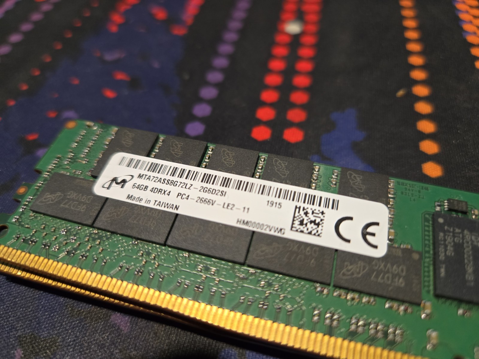 Micron 64GB 4DRx4 PC4-21300 DDR4-2666 ECC Server RAM MTA72ASS8G72LZ-2G6D2SI