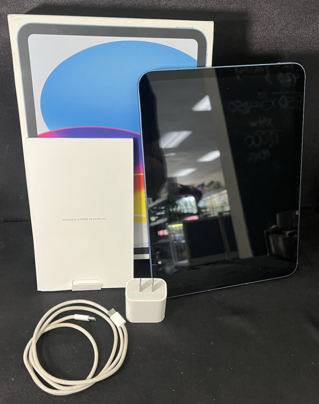 Apple – 11-inch iPad A16 Chip WiFI + Cell- 128gb Blue