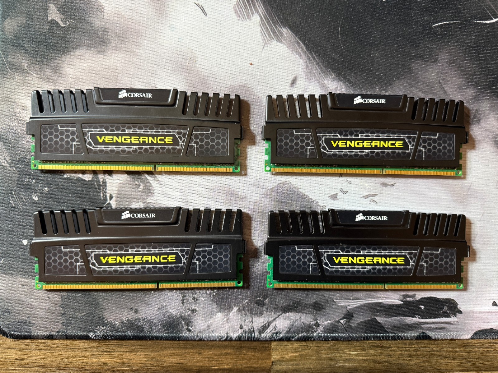 CORSAIR Vengeance 16GB (4 x 4GB) DDR3 1866MHz. 1.50V ver5.12 CL 9-10-9-27 Tested