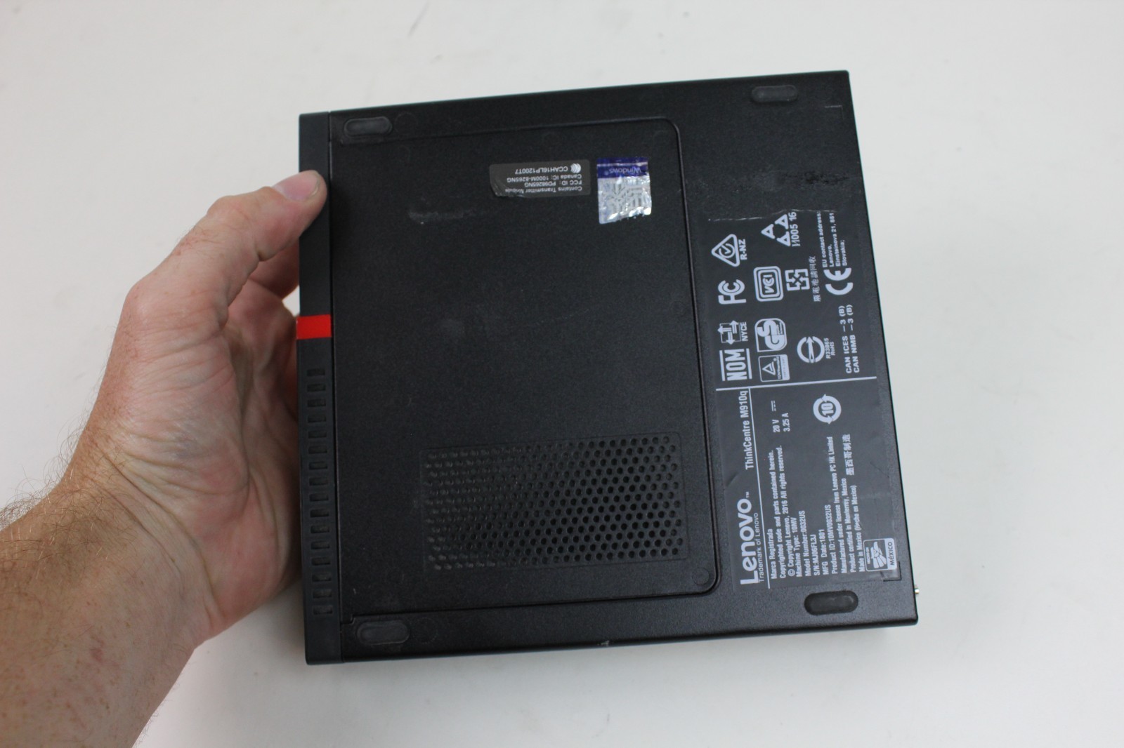 Lenovo ThinkCentre M910q Tiny Core i5-6500T 8GB RAM NO HDD
