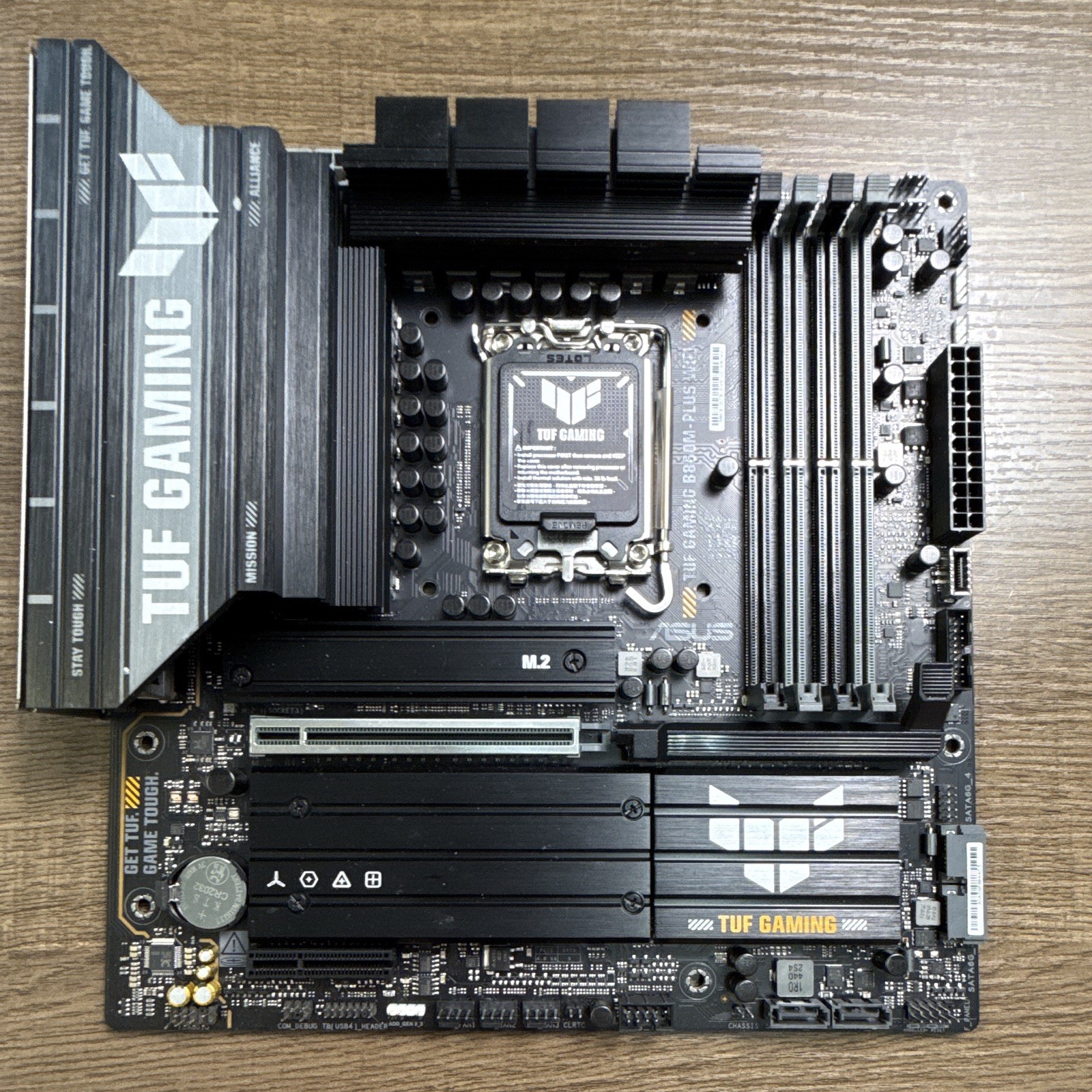 ASUS TUF GAMING B860M-PLUS WIFI MicroATX Intel LGA1851 DDR5 M.2 PCIe
