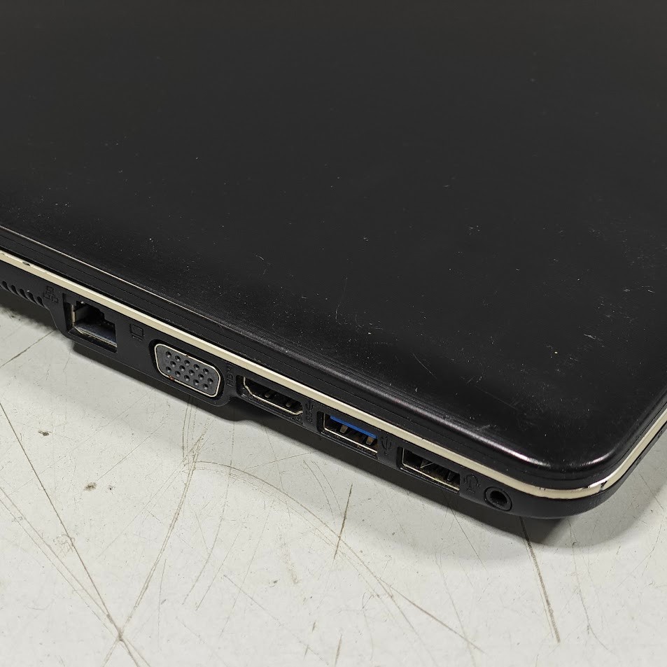 ASUS X540YA-DM075T Laptop – AMD A8-7410 Radeon R5 8GB RAM