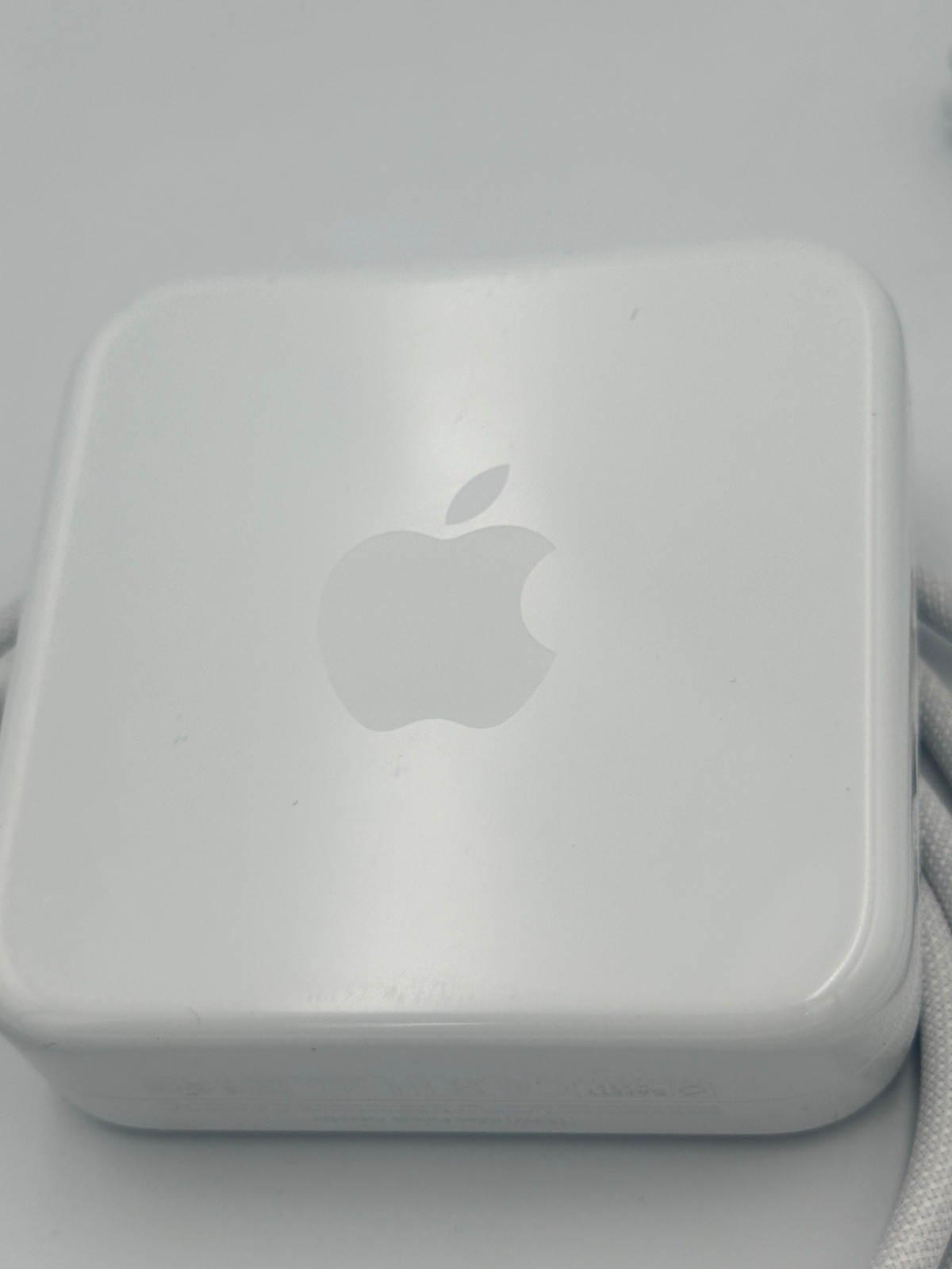 Genuine Apple iMac 24″ M1 143W Power Adapter Silver A2290