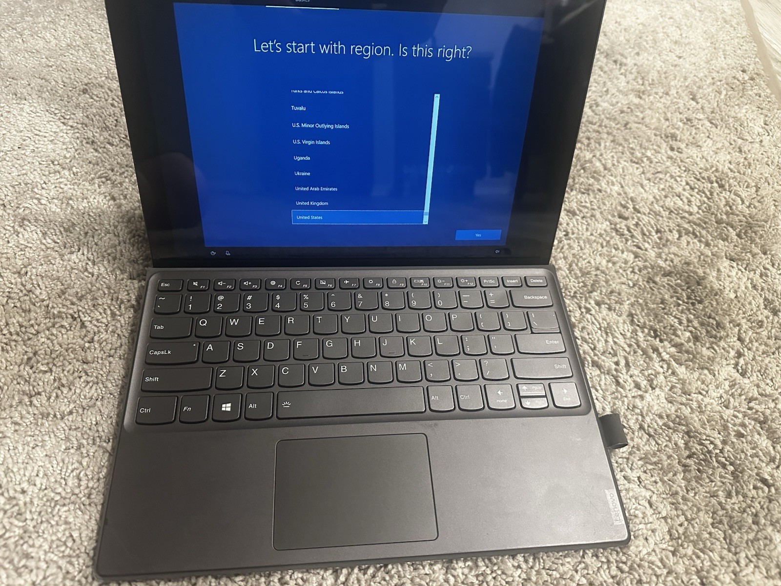 Lenovo Miix 630 12.3” Touchscreen Snapdragon 835 4GB RAM 128GB SSD w/ Keyboard