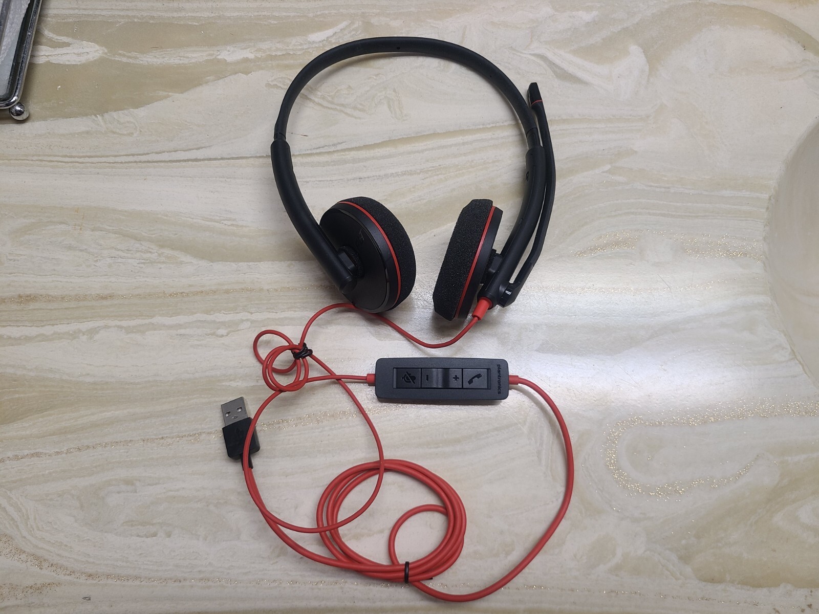 Plantronics Blackwire 3220 USB Over-the-Ear Headset – Black