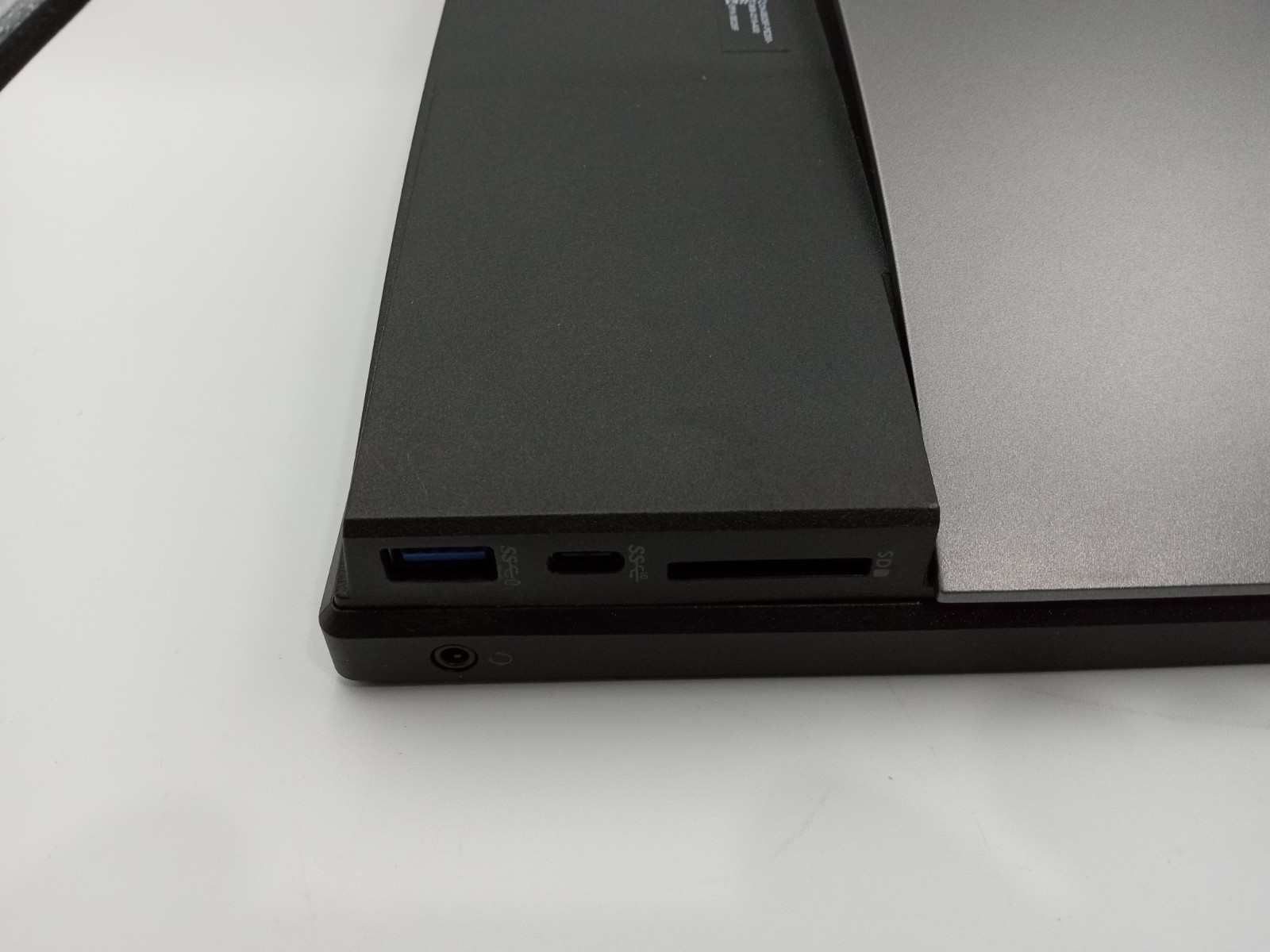 Dell Optiplex 7460 AIO 23.8″ Touchscreen i5-8500 4GB 128GB SSD W11 – READ -RR