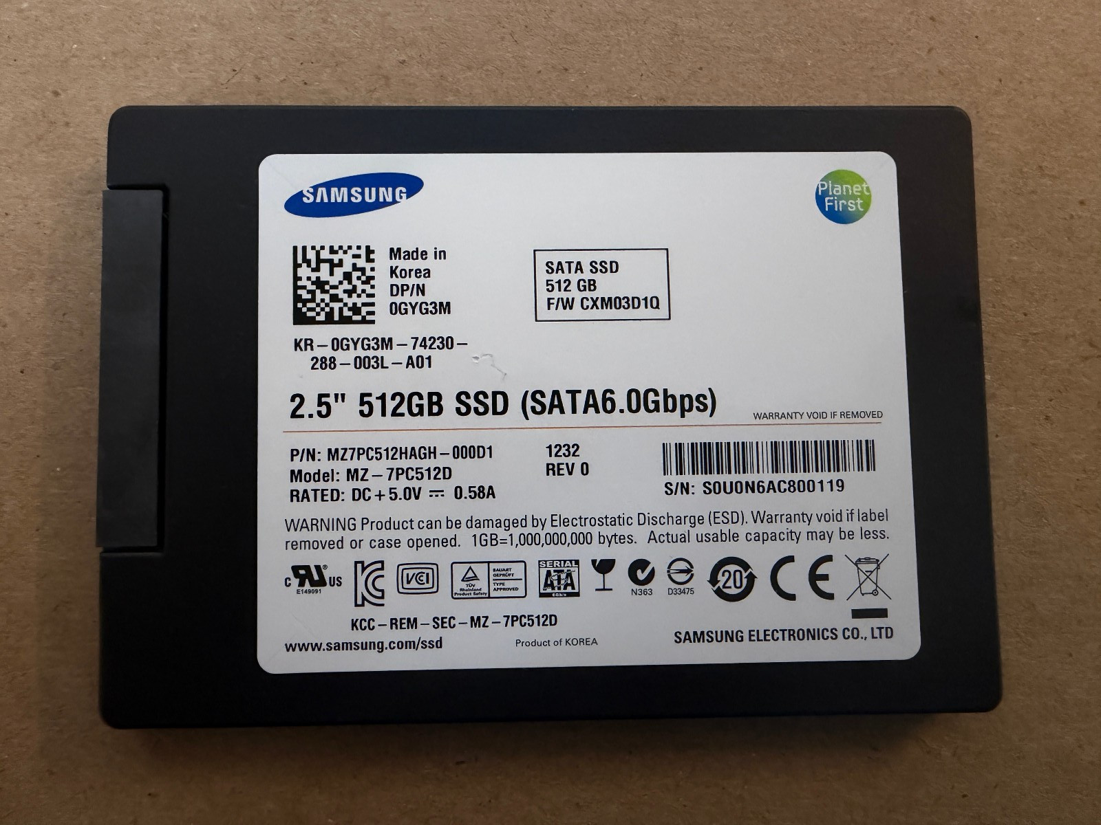 SAMSUNG 512Gb 2.5″ SSD 6.0Gbps Solid State Drive MZ-7PC512D MZ7PC512HAGH-000D1