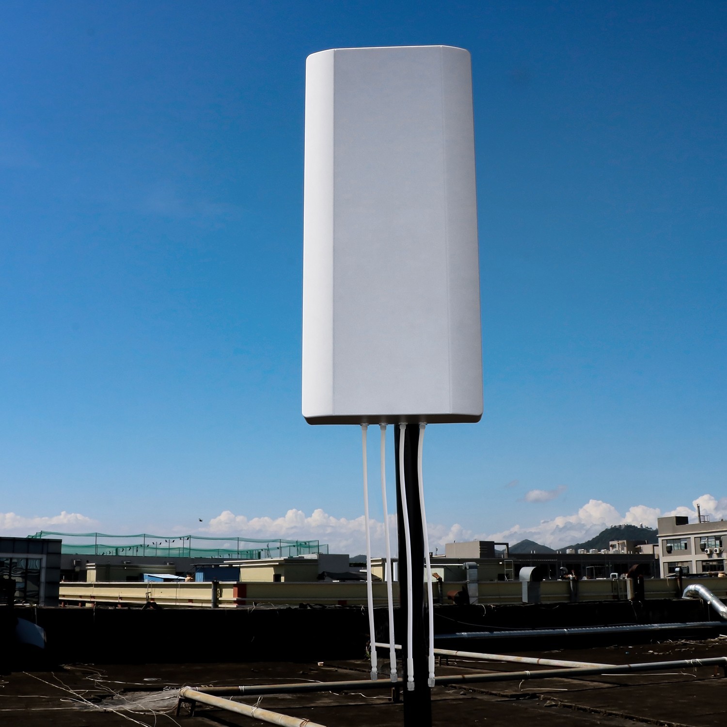 4×4 MIMO 5G 4G LTE Outdoor Directional Panel Antenna 600-6000MHz 8dBi SMA