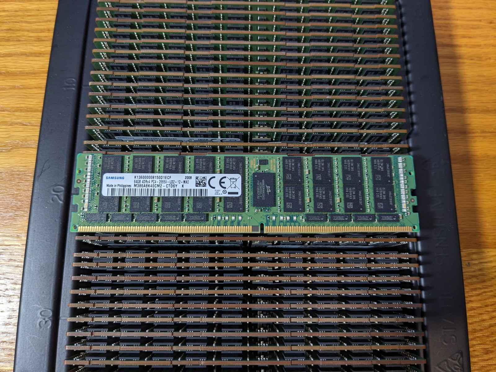 Samsung 64gb PC4-2666V 4DRx4 DDR4 ECC LRDIMM Server Memory M386A8K40CM2-CTD
