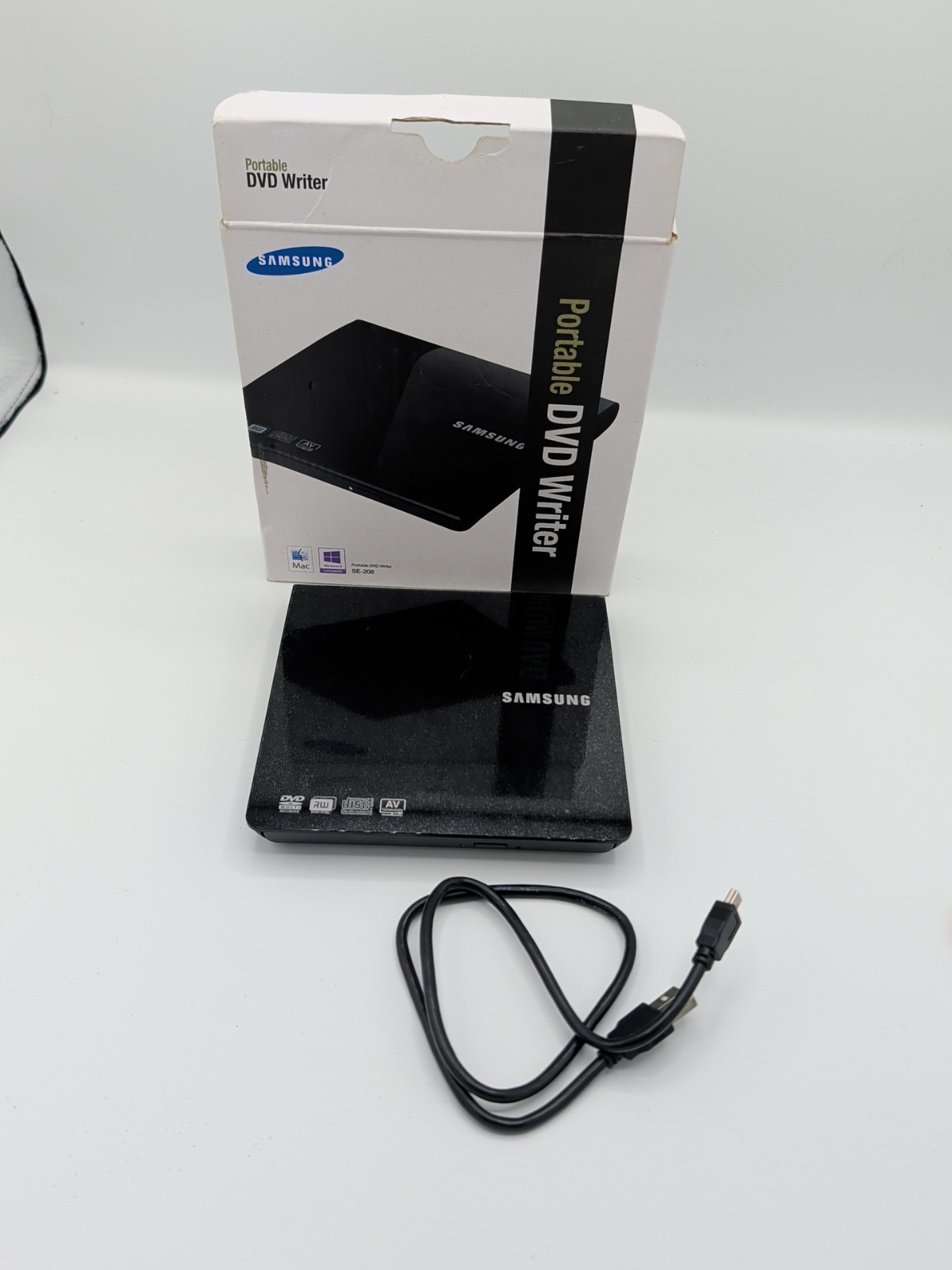 New Samsung USB Ultra Slim Portable External DVD Writer SE-208