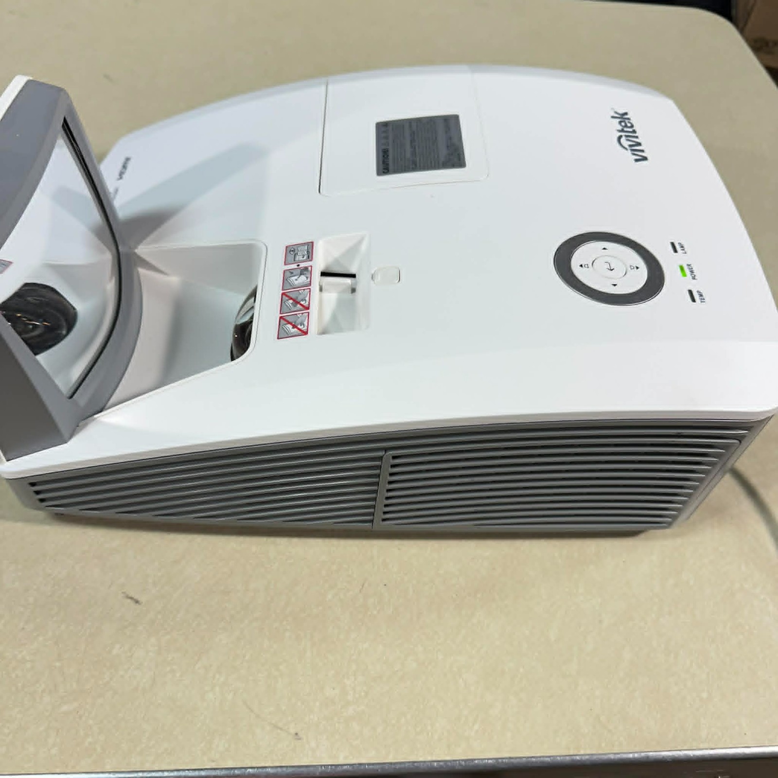 Vivitek DH758UST Full HD 1080p Ultra Short Throw Projector Tested Remote Works